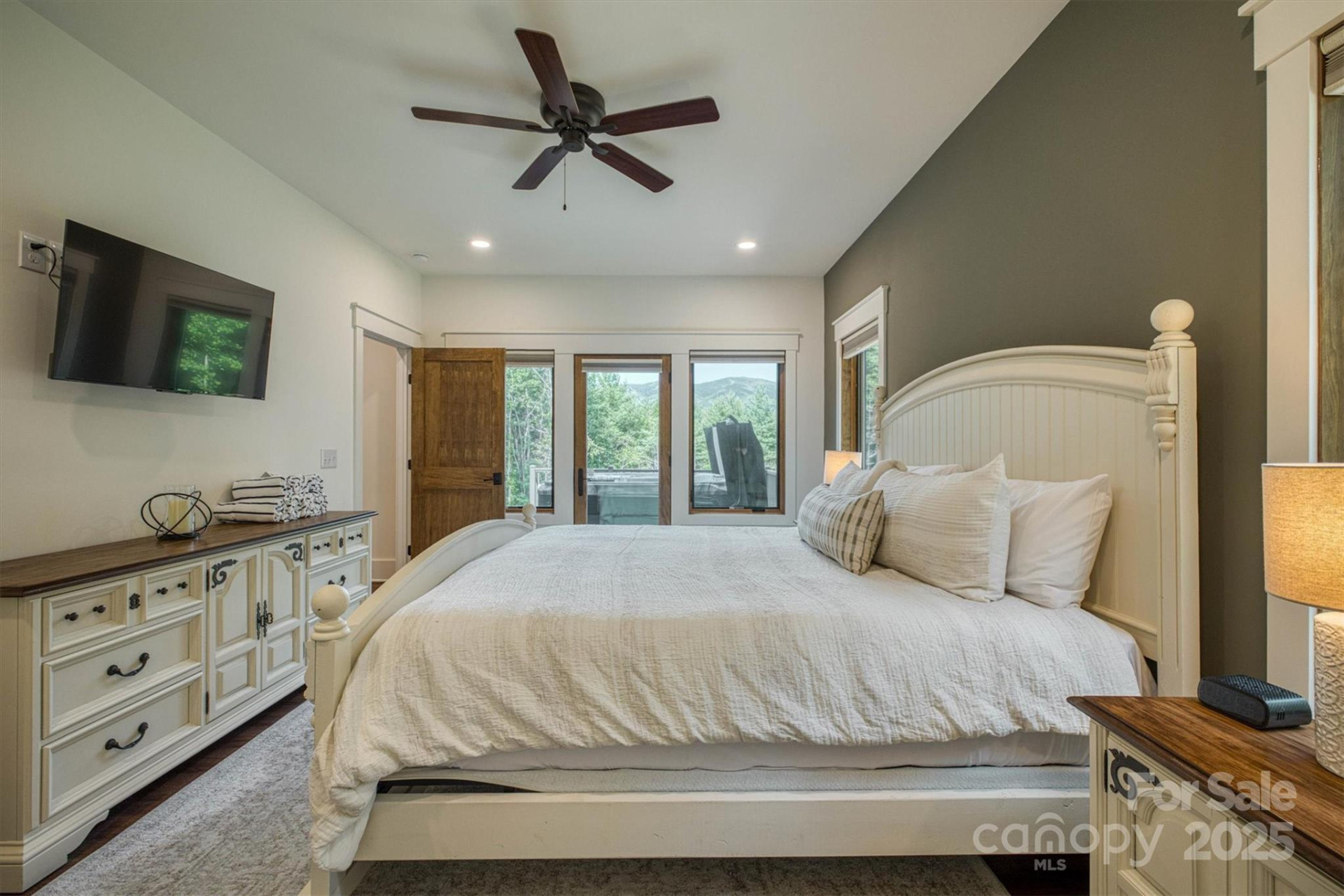 1370 Saylor Way #8 - Photo 31