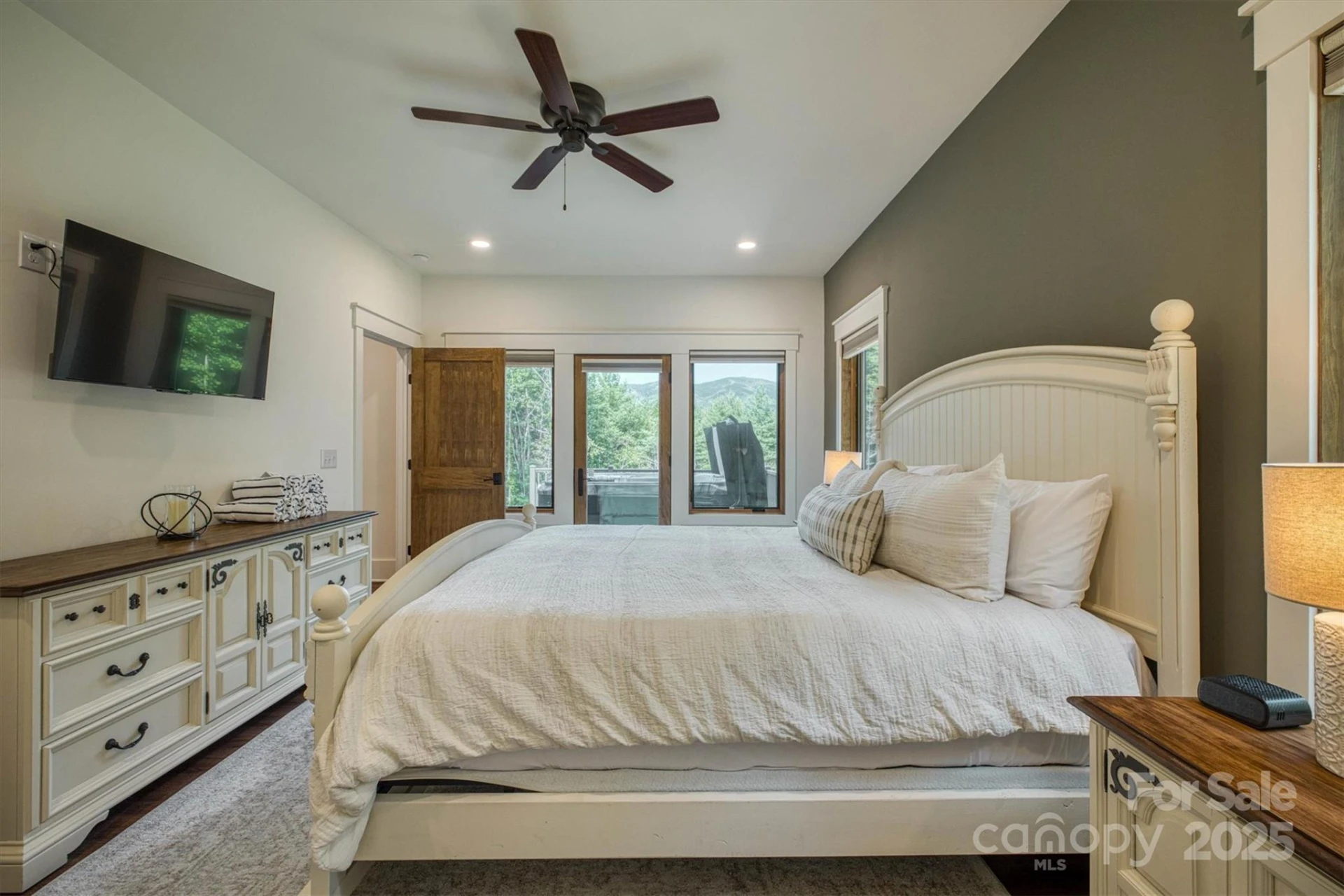 1370 Saylor Way #8 - Photo 31
