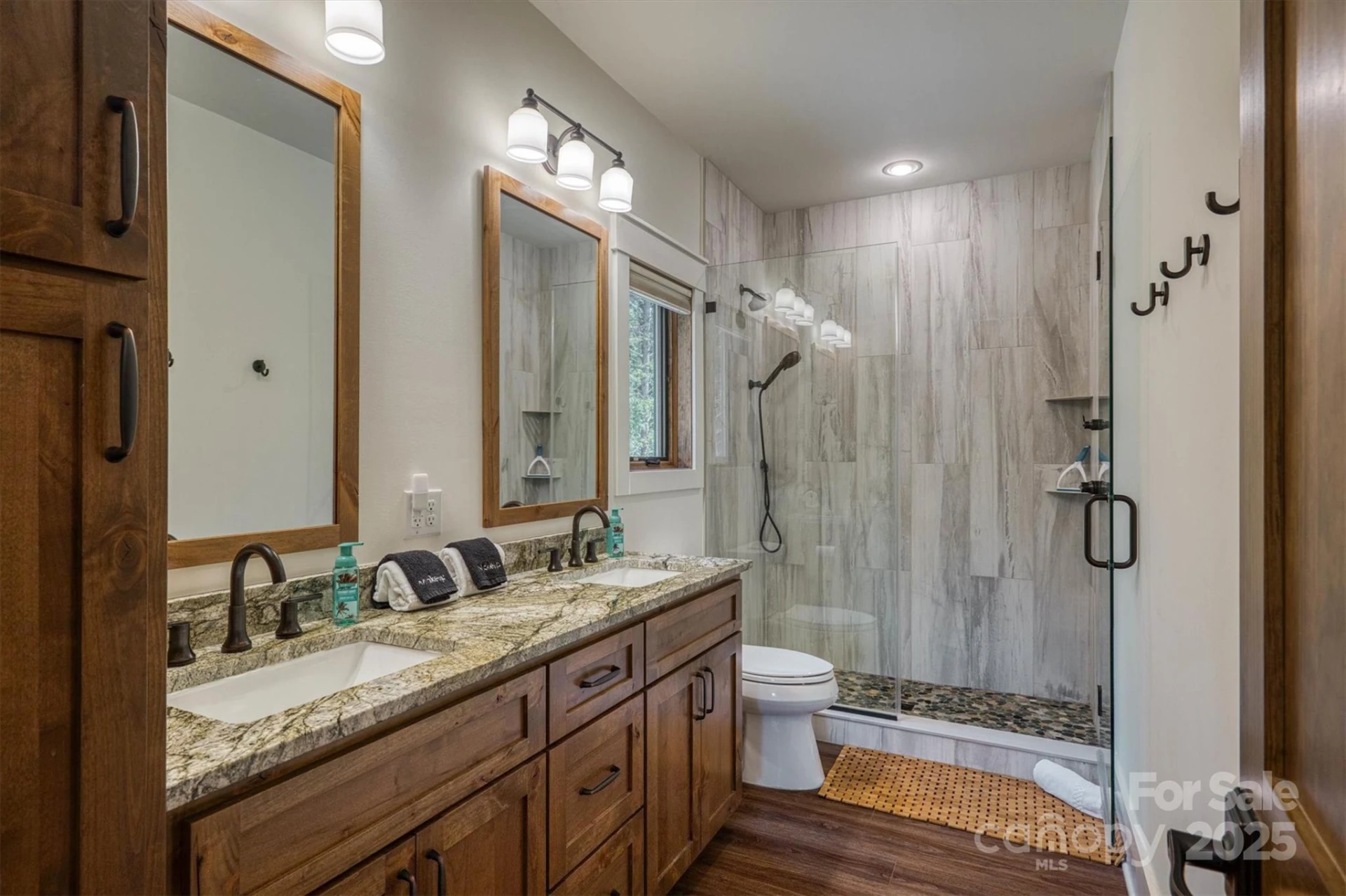1370 Saylor Way #8 - Photo 32