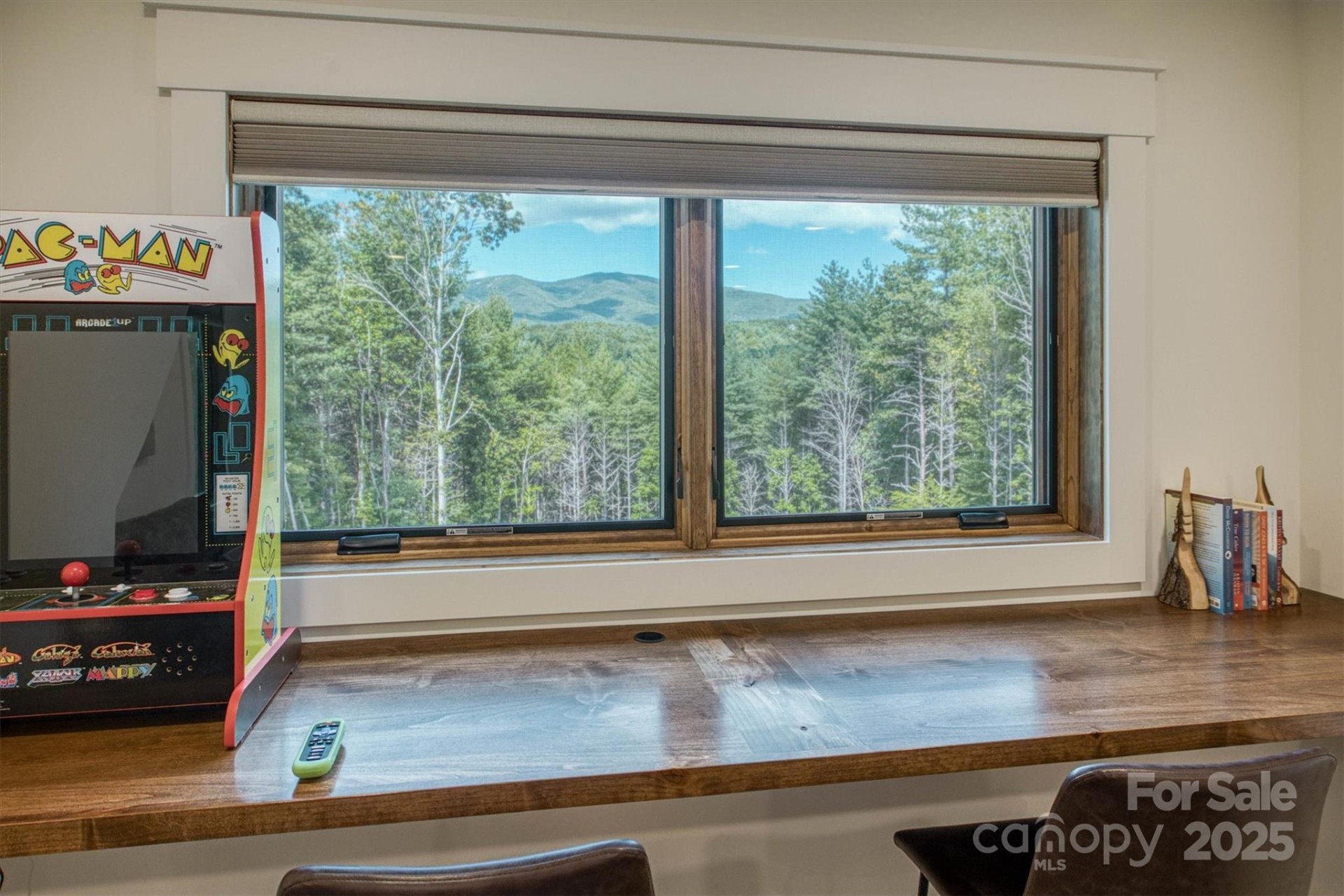 1370 Saylor Way #8 - Photo 38