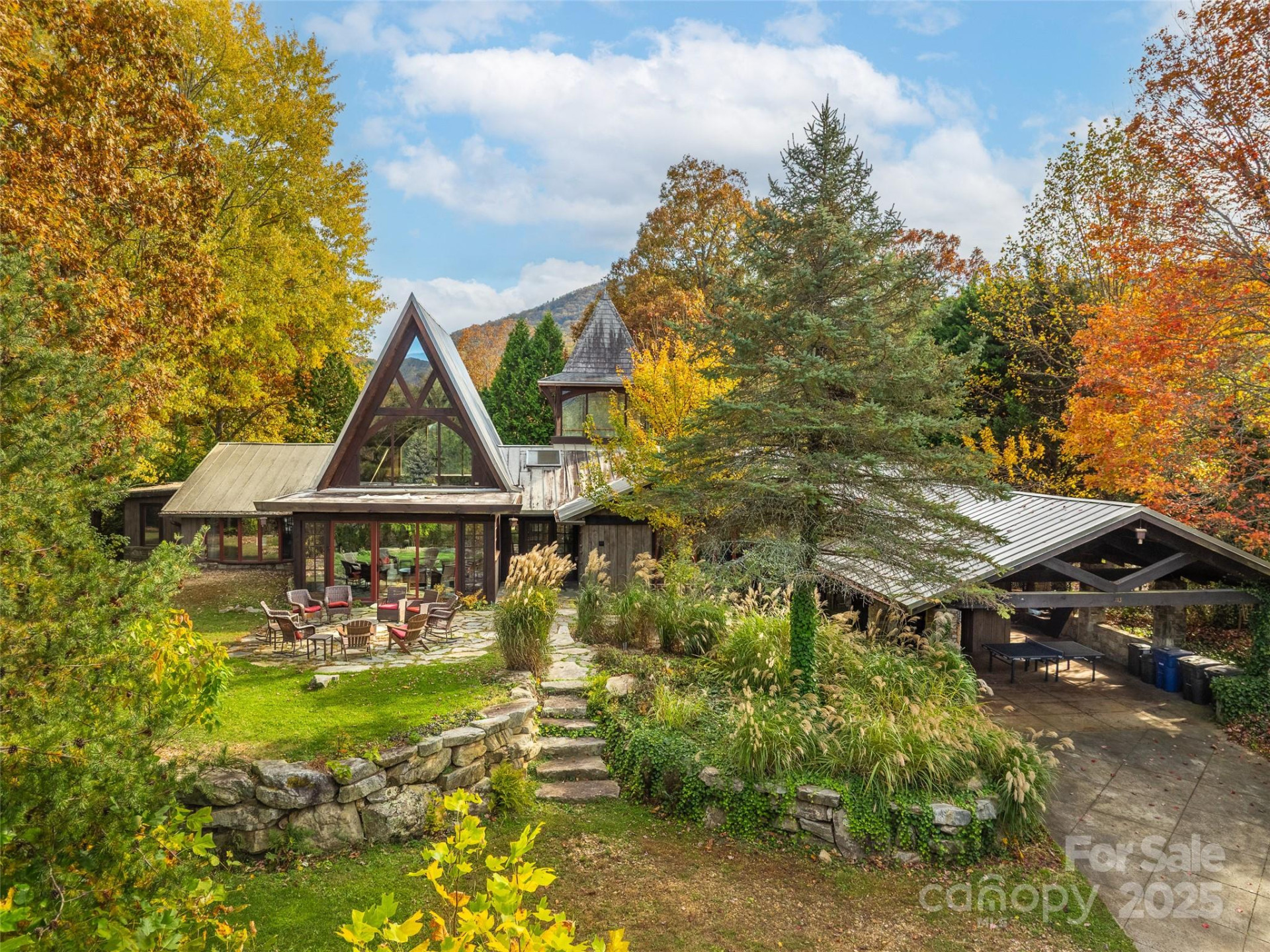 113 Forest Hills Drive - Photo 2