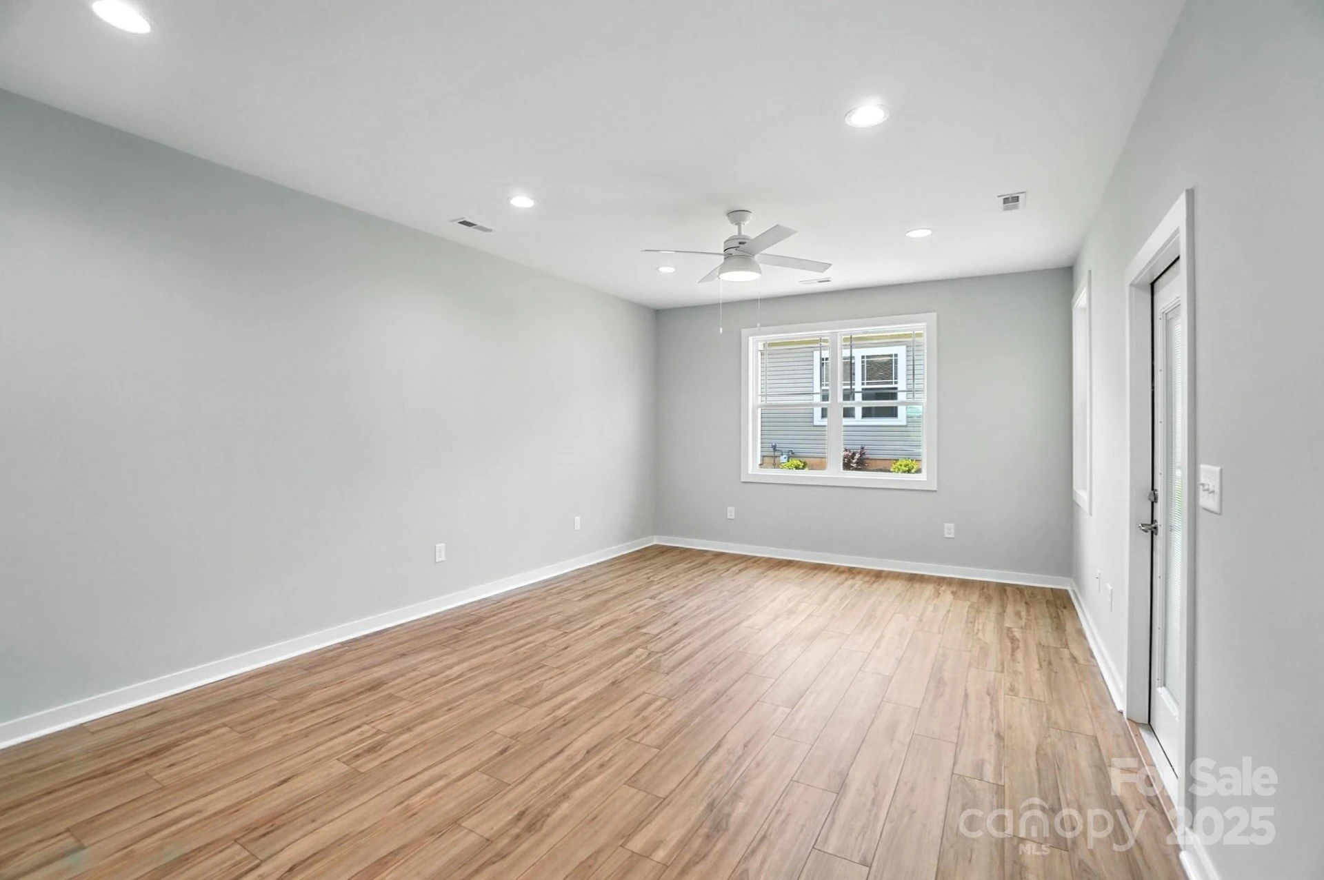 1524 29th Street - Photo 18