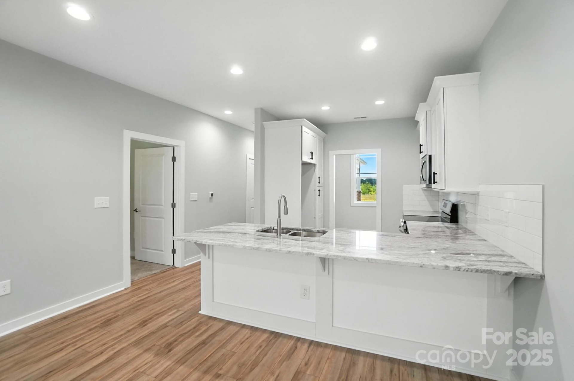 1524 29th Street - Photo 8