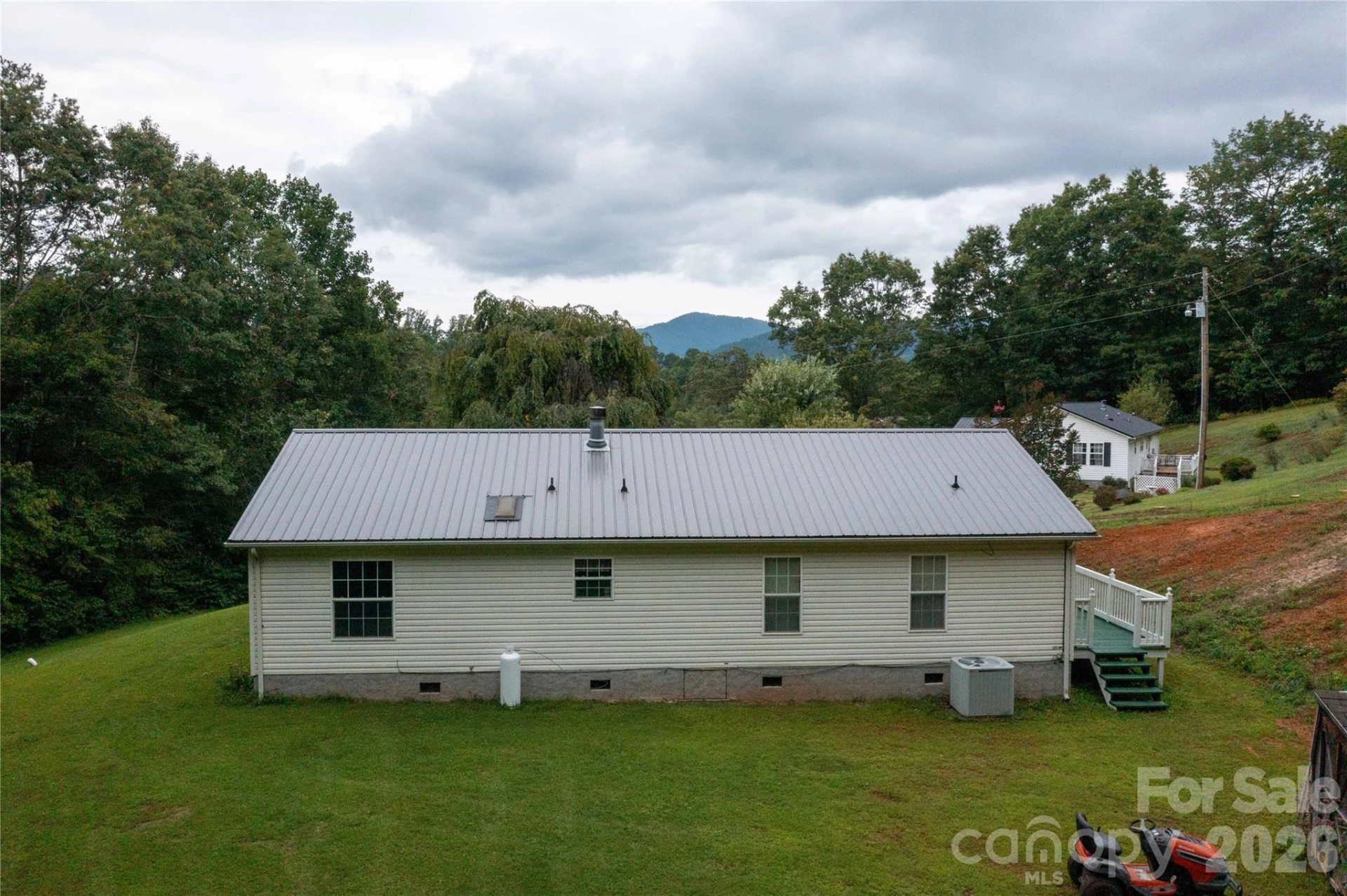 98 Cardinal Lane - Photo 5