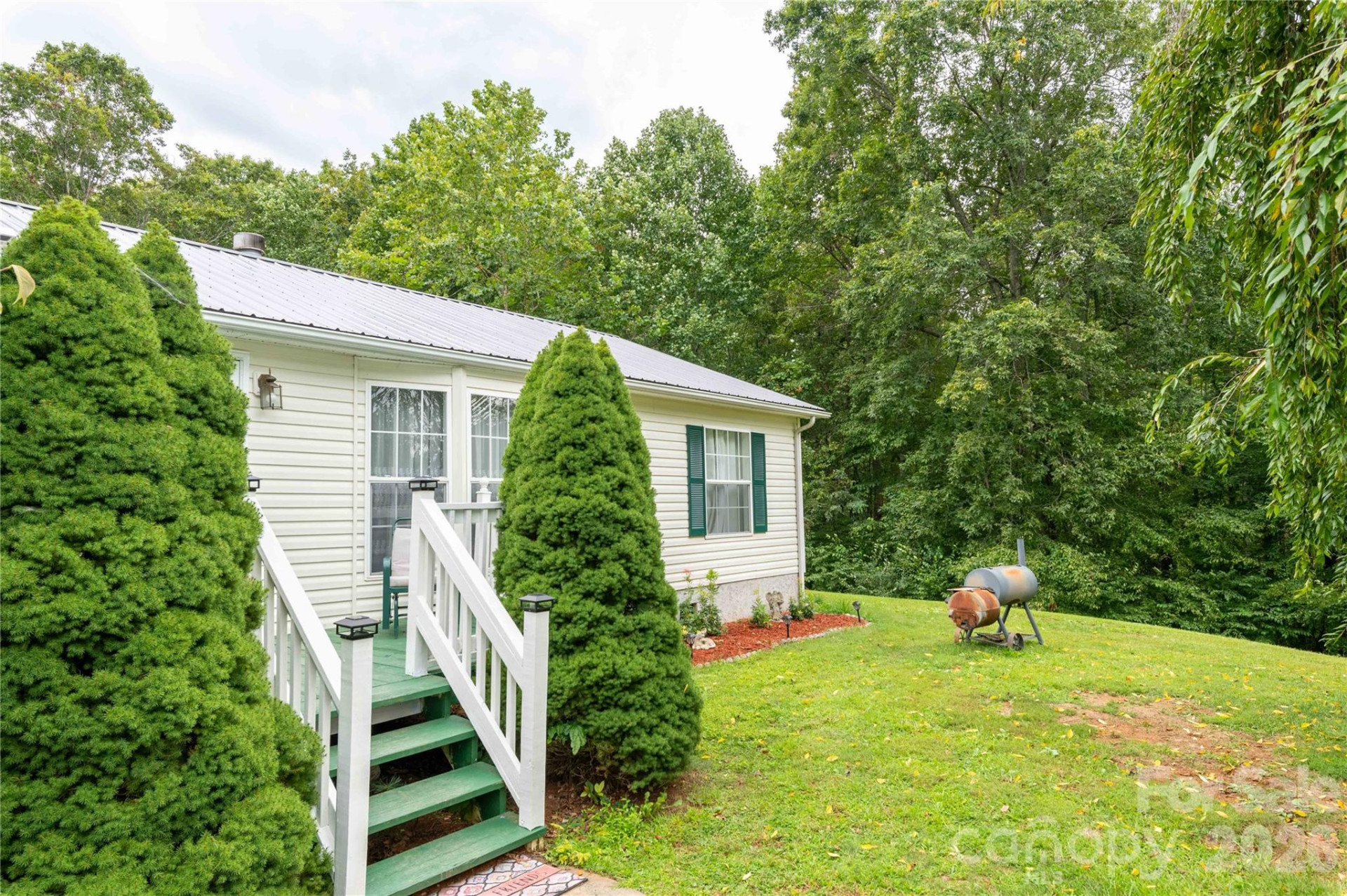 98 Cardinal Lane - Photo 9