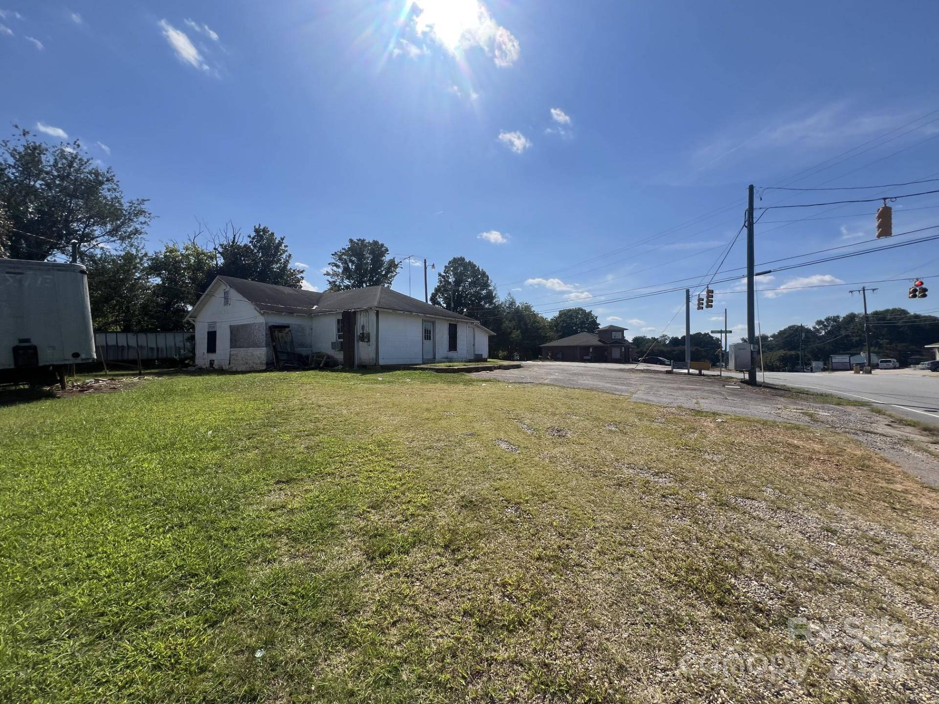 2748 US 70 Highway - Photo 2