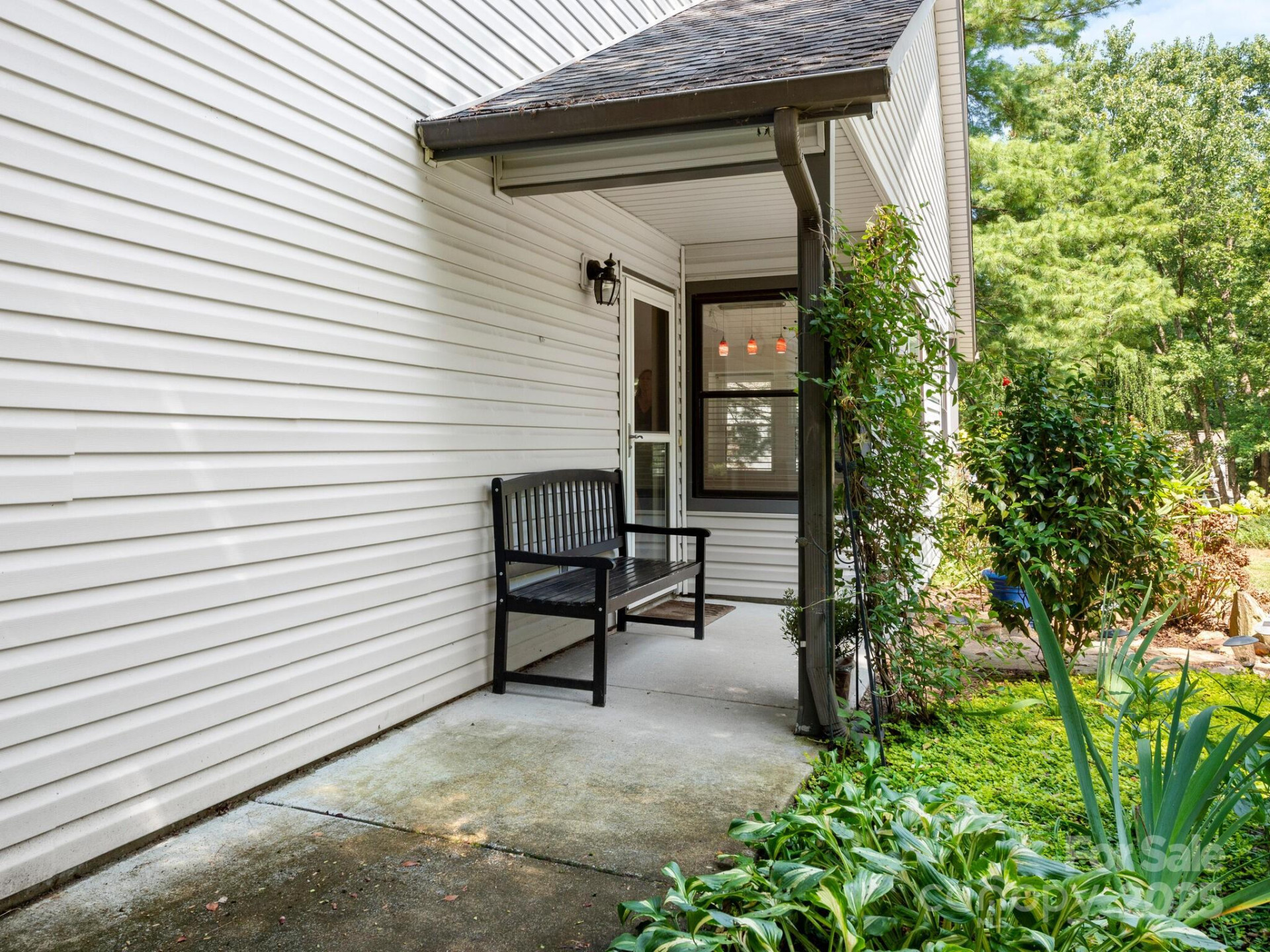 110 Cimarron Drive - Photo 2