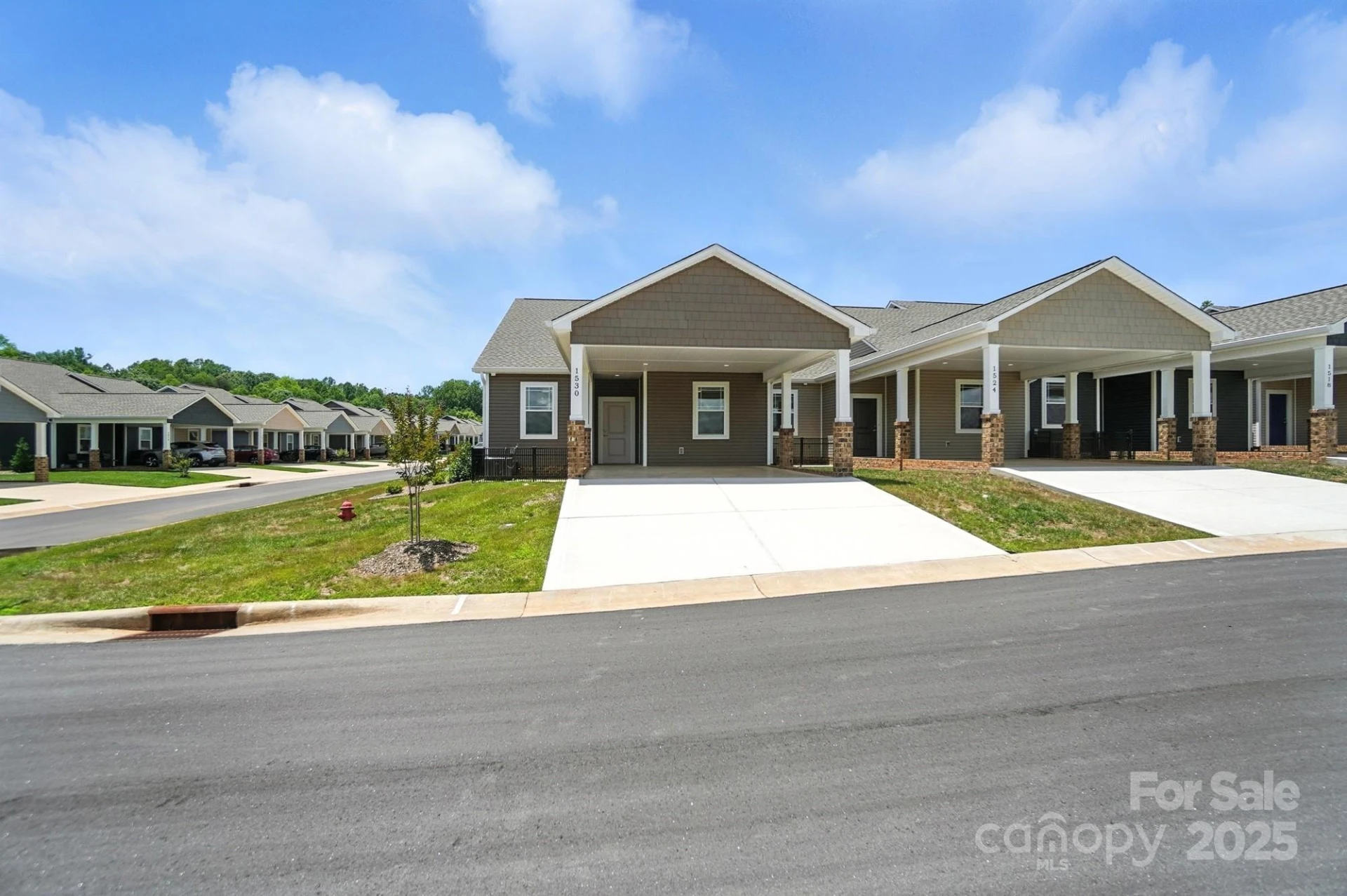 1530 29th Street - Photo 2