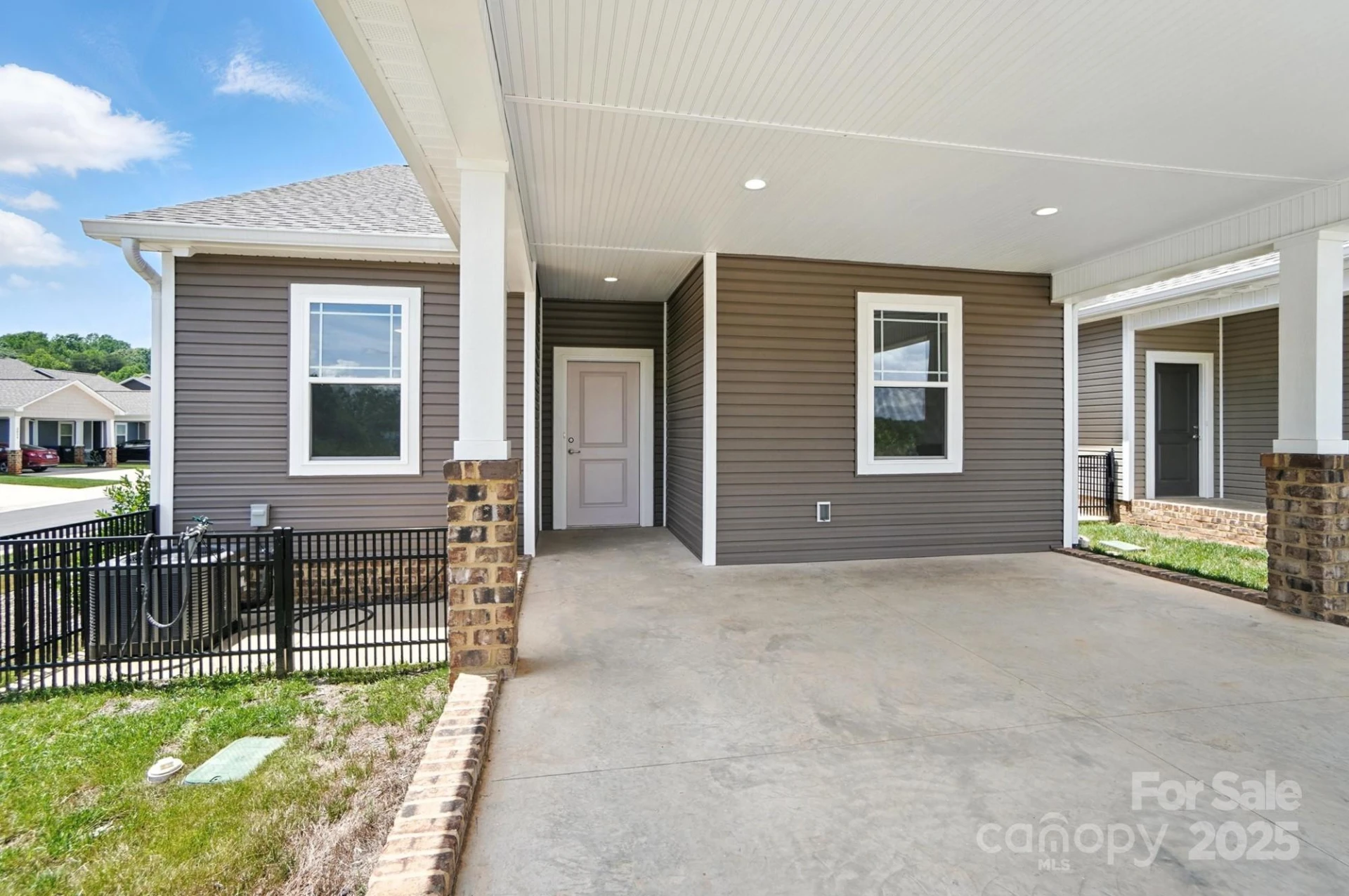 1530 29th Street - Photo 3