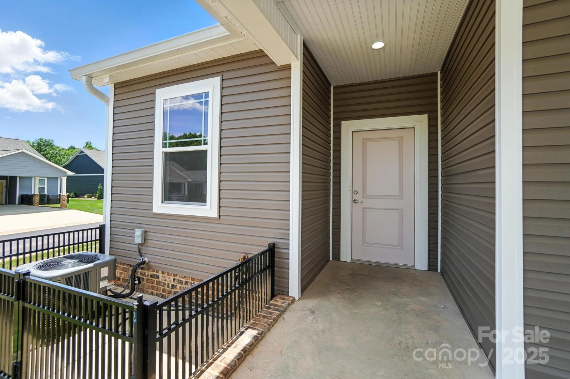 1530 29th Street - Photo 4