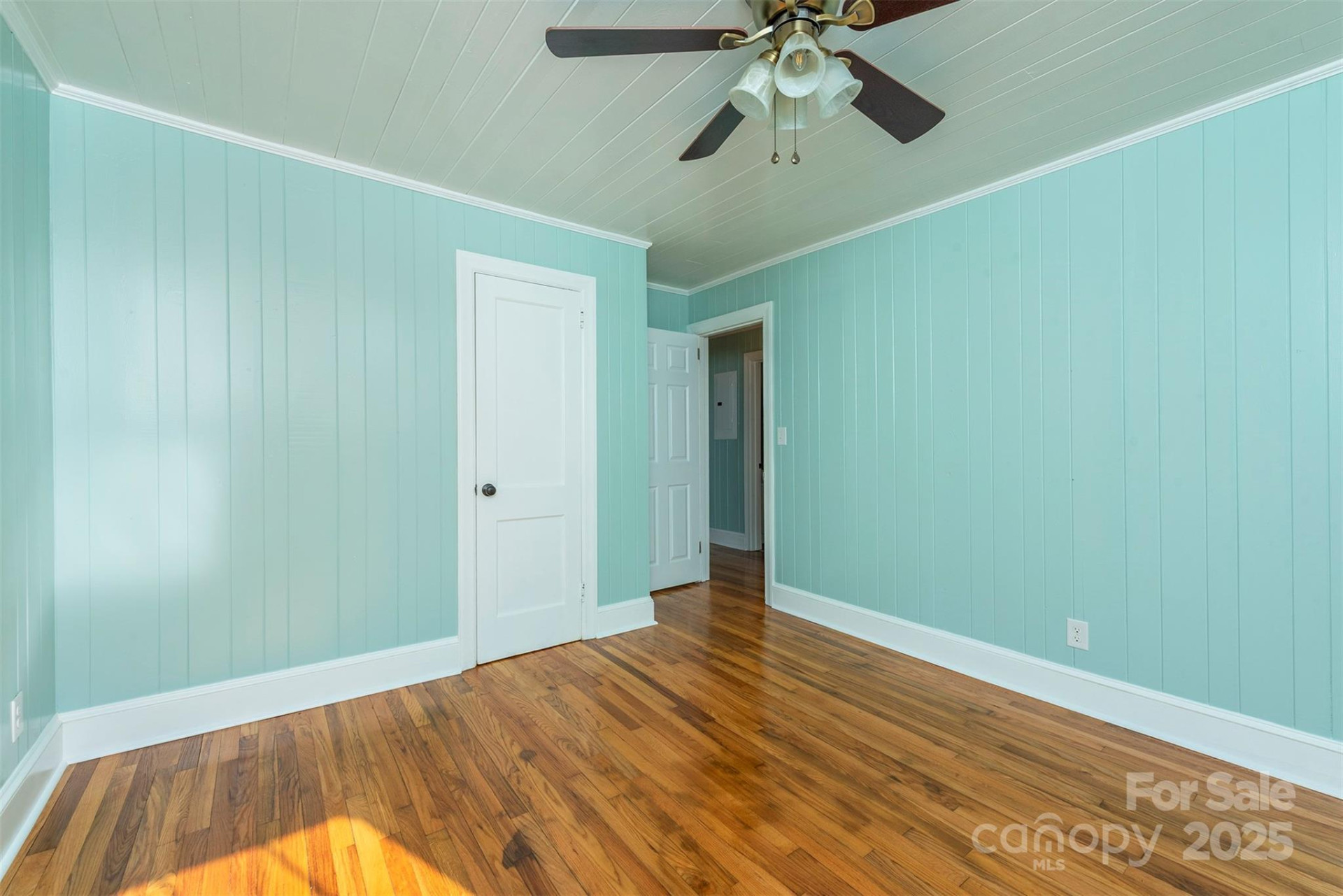 2305 Rutherford Road - Photo 16
