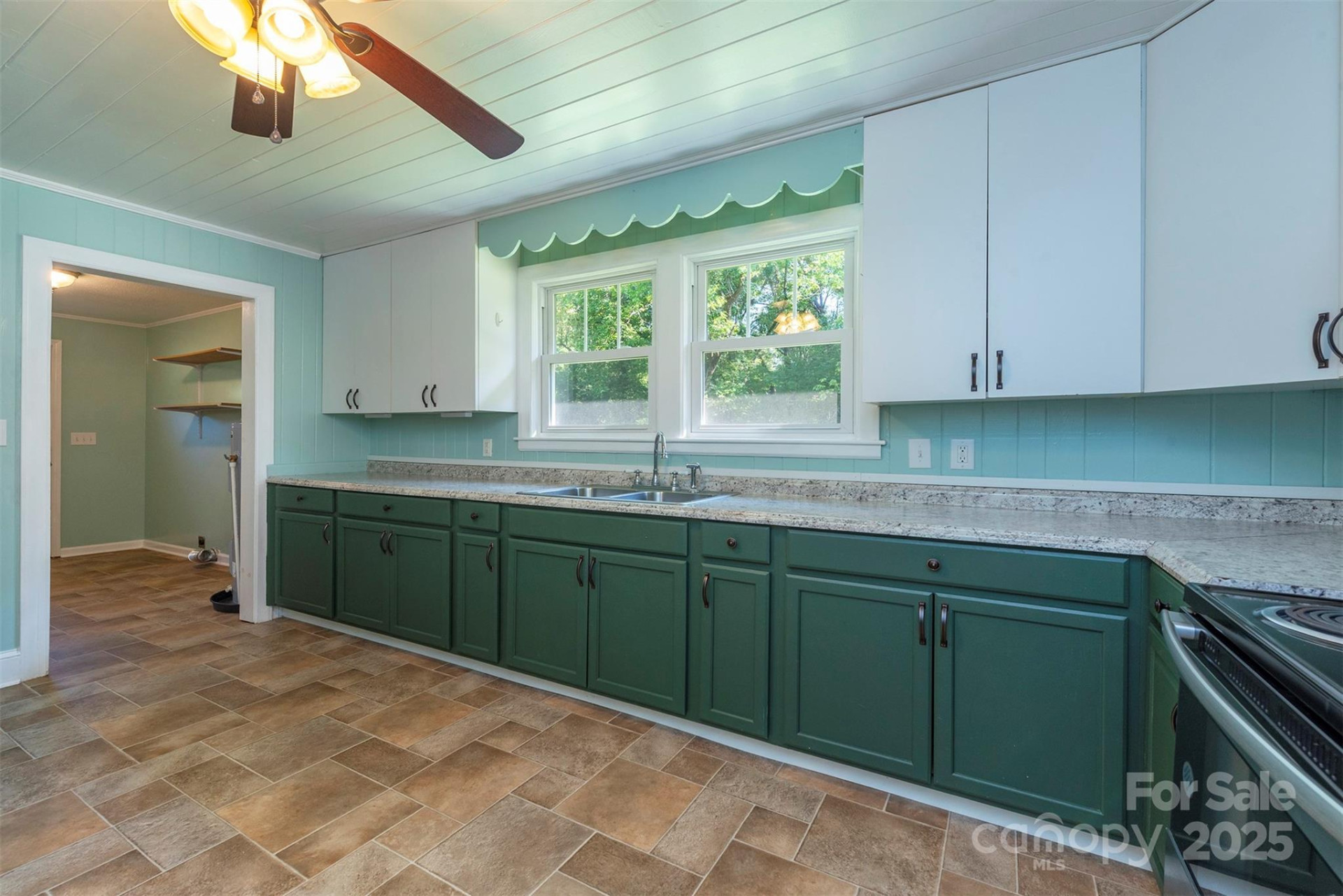 2305 Rutherford Road - Photo 18