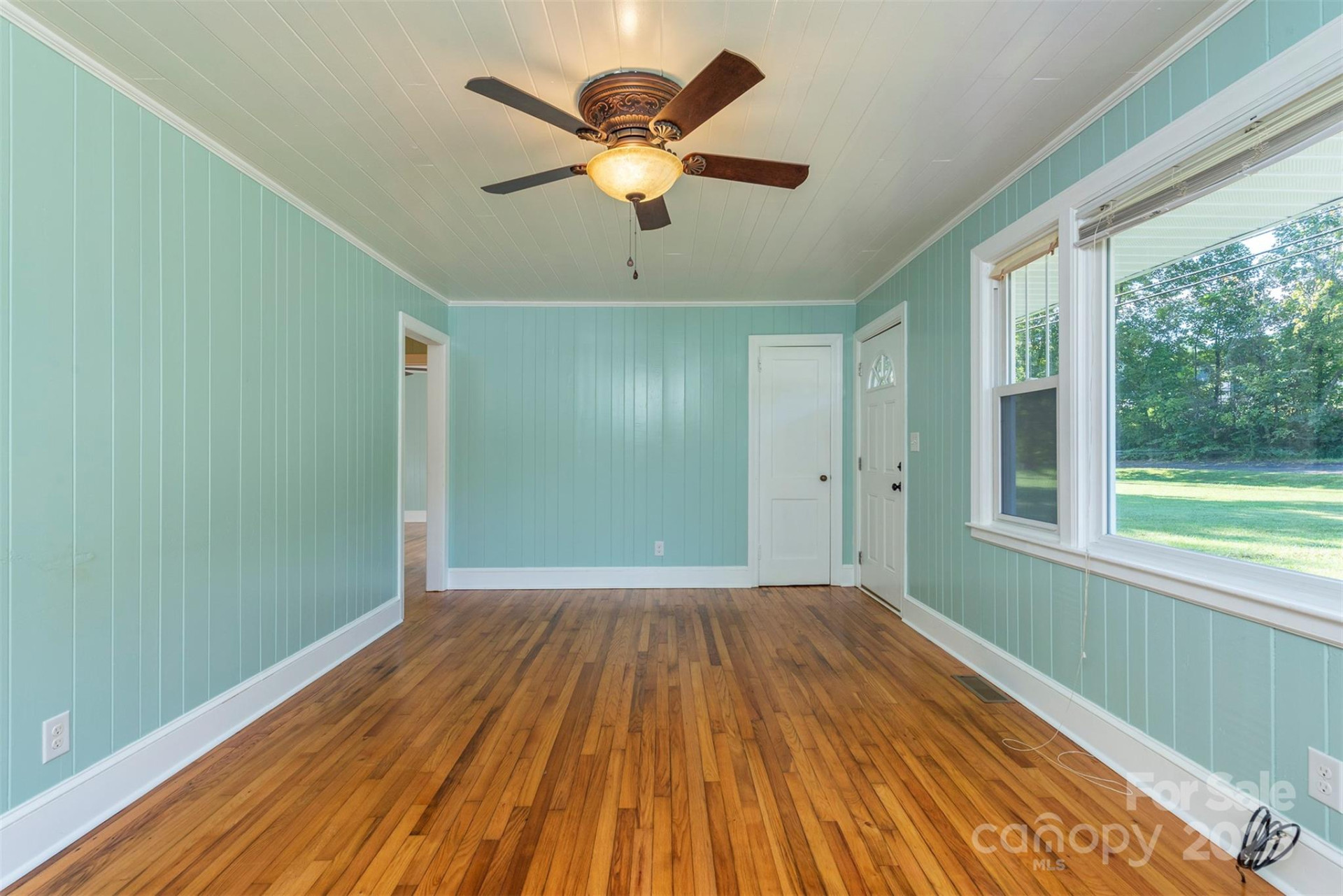 2305 Rutherford Road - Photo 7