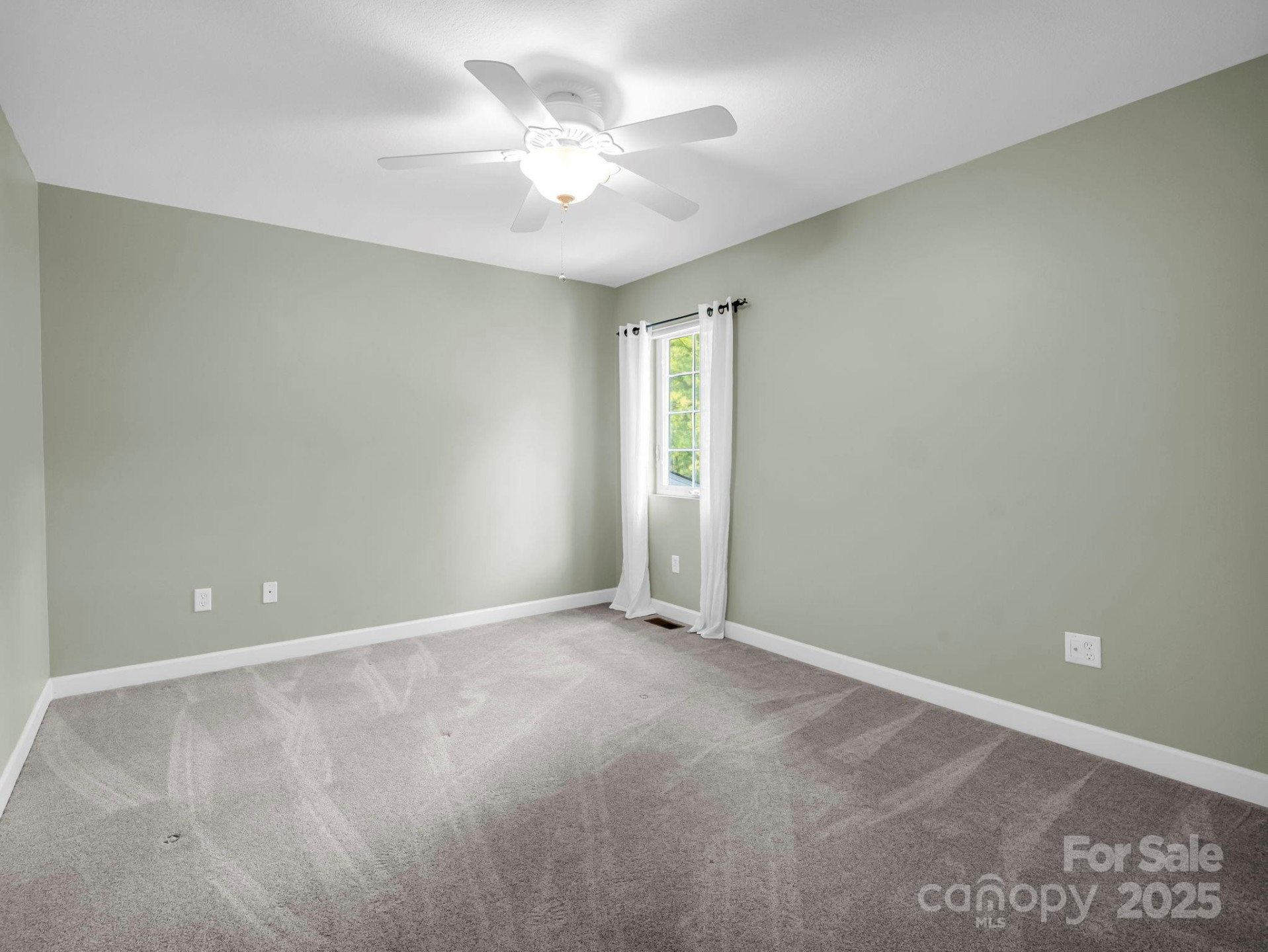 89 Victoria Park Drive - Photo 32