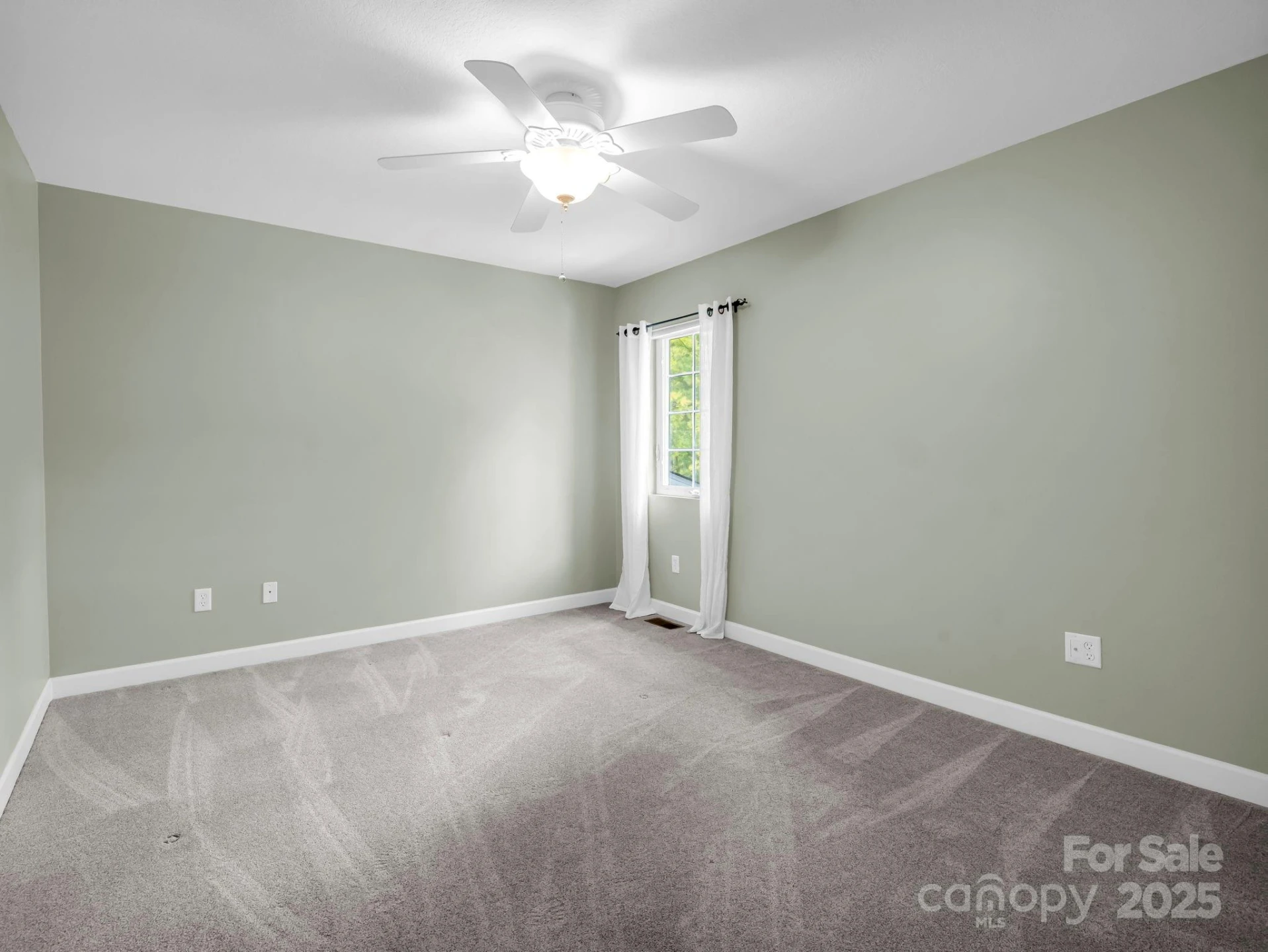 89 Victoria Park Drive - Photo 32