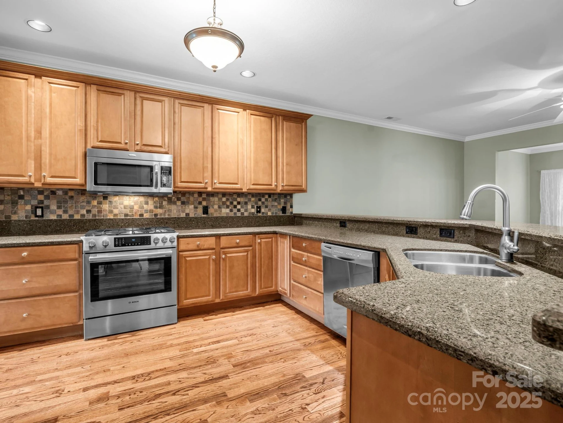 89 Victoria Park Drive - Photo 9