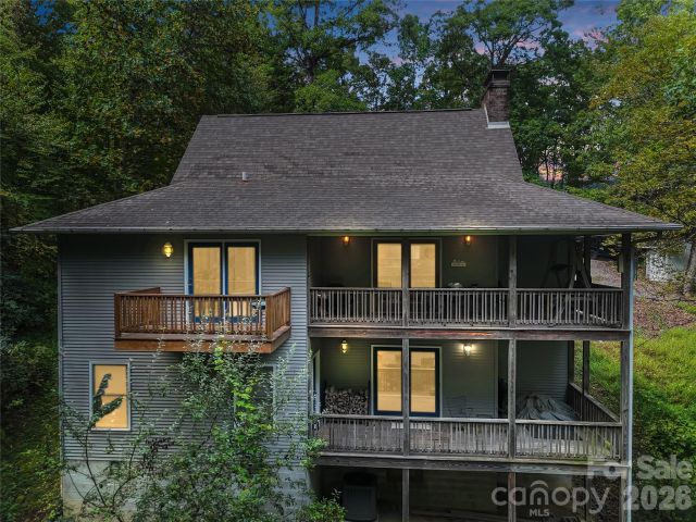 142 Winterview Trail