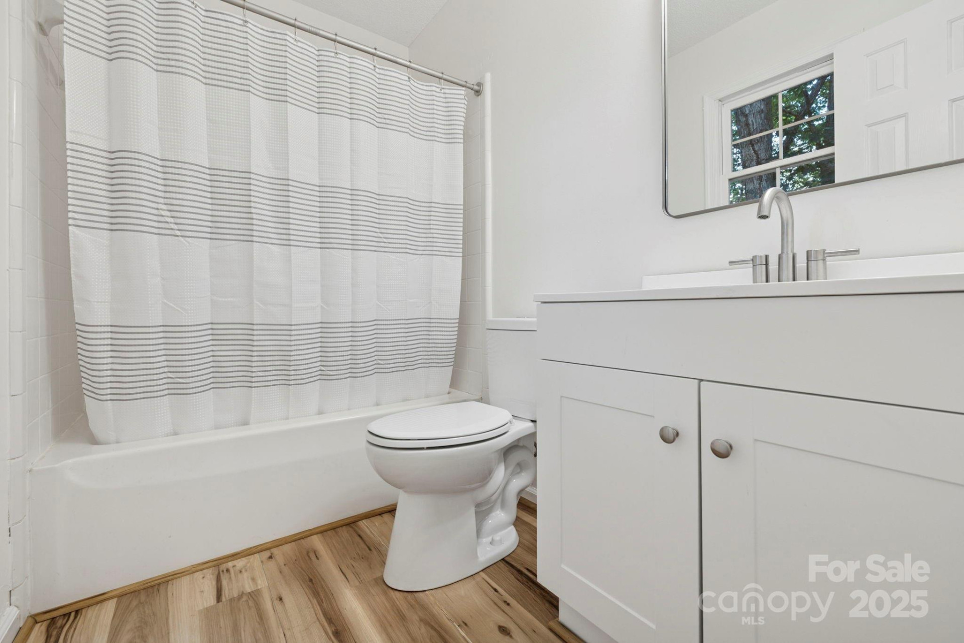 208 Southwood Court - Photo 16