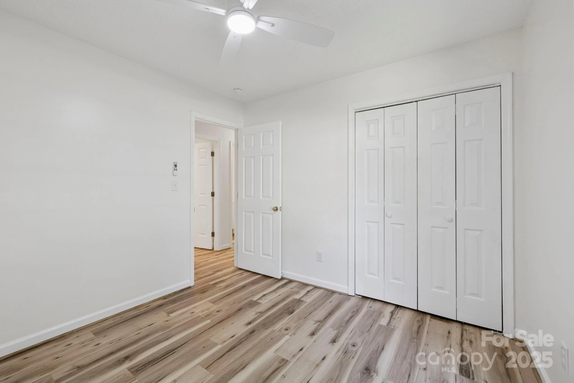 208 Southwood Court - Photo 18