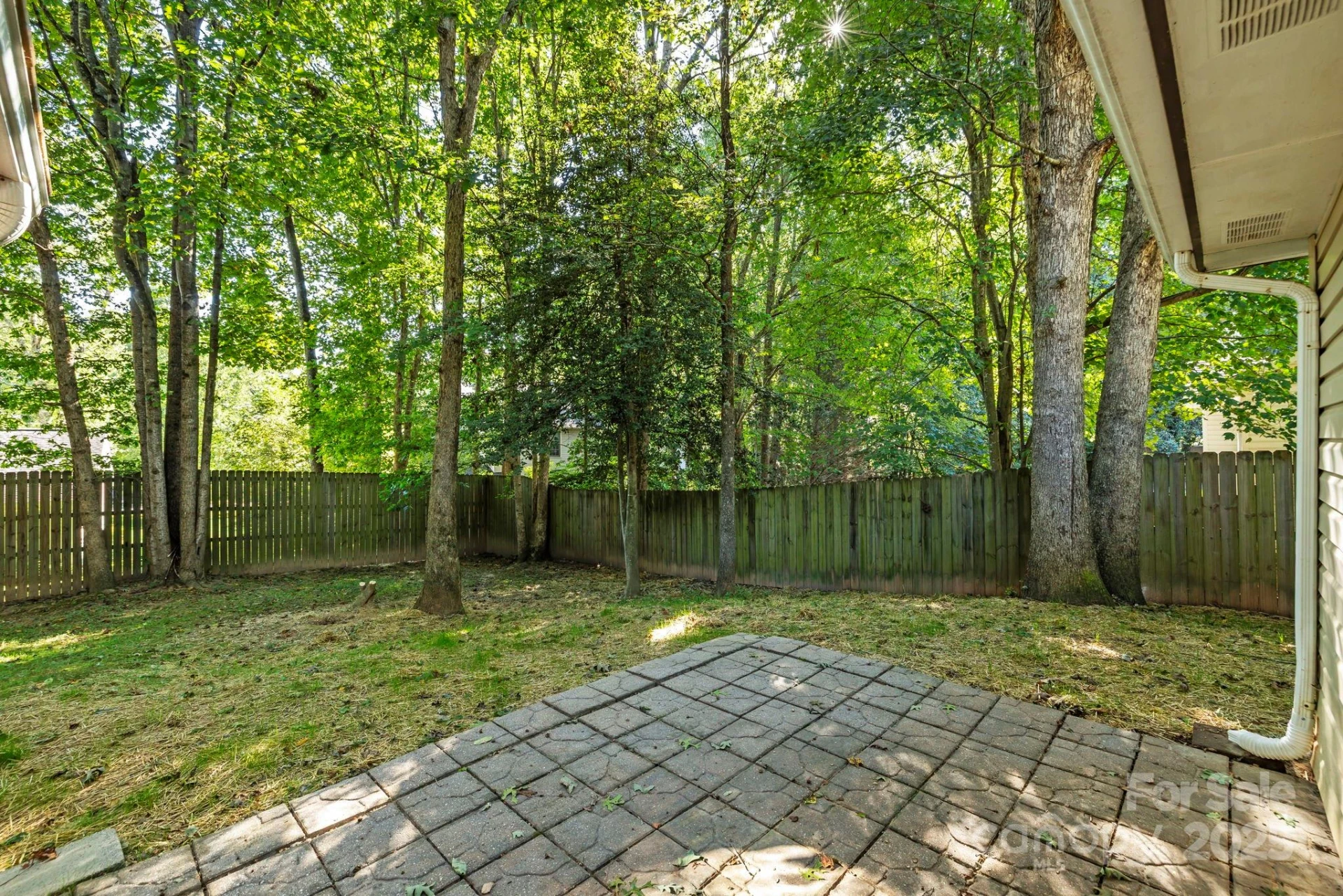 208 Southwood Court - Photo 27