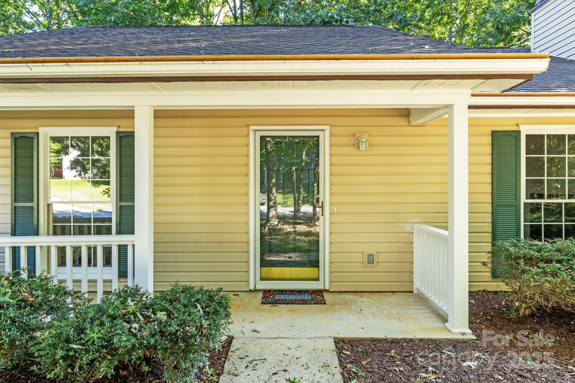 208 Southwood Court - Photo 4