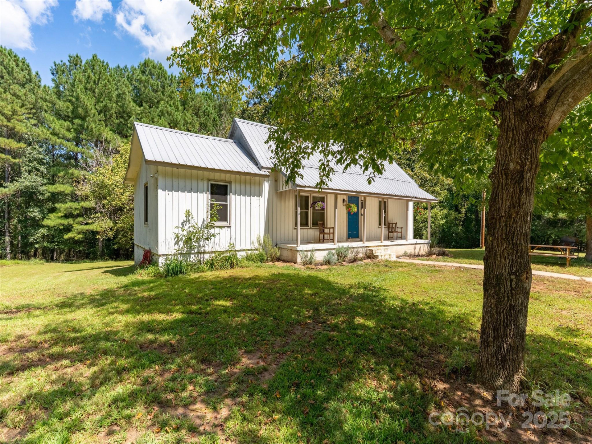 1343 Solen Williams Road - Photo 2