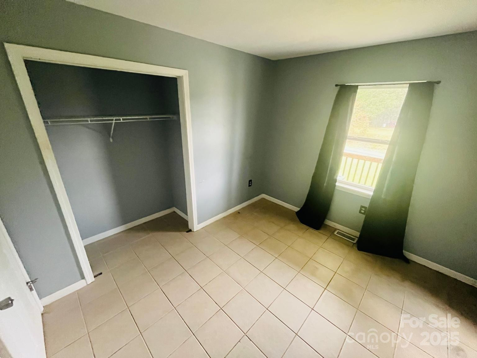 114 Major Way - Photo 7