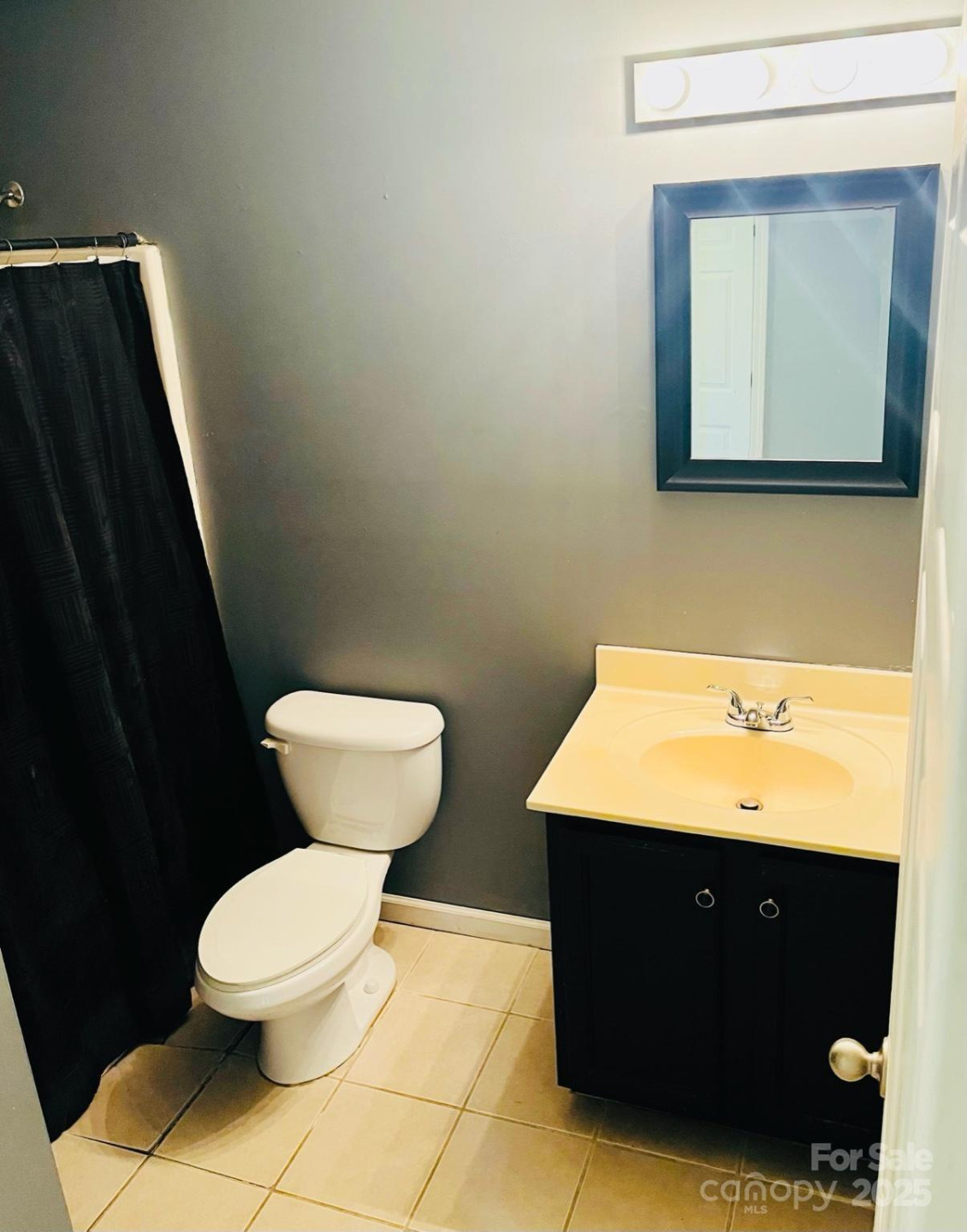 114 Major Way - Photo 8