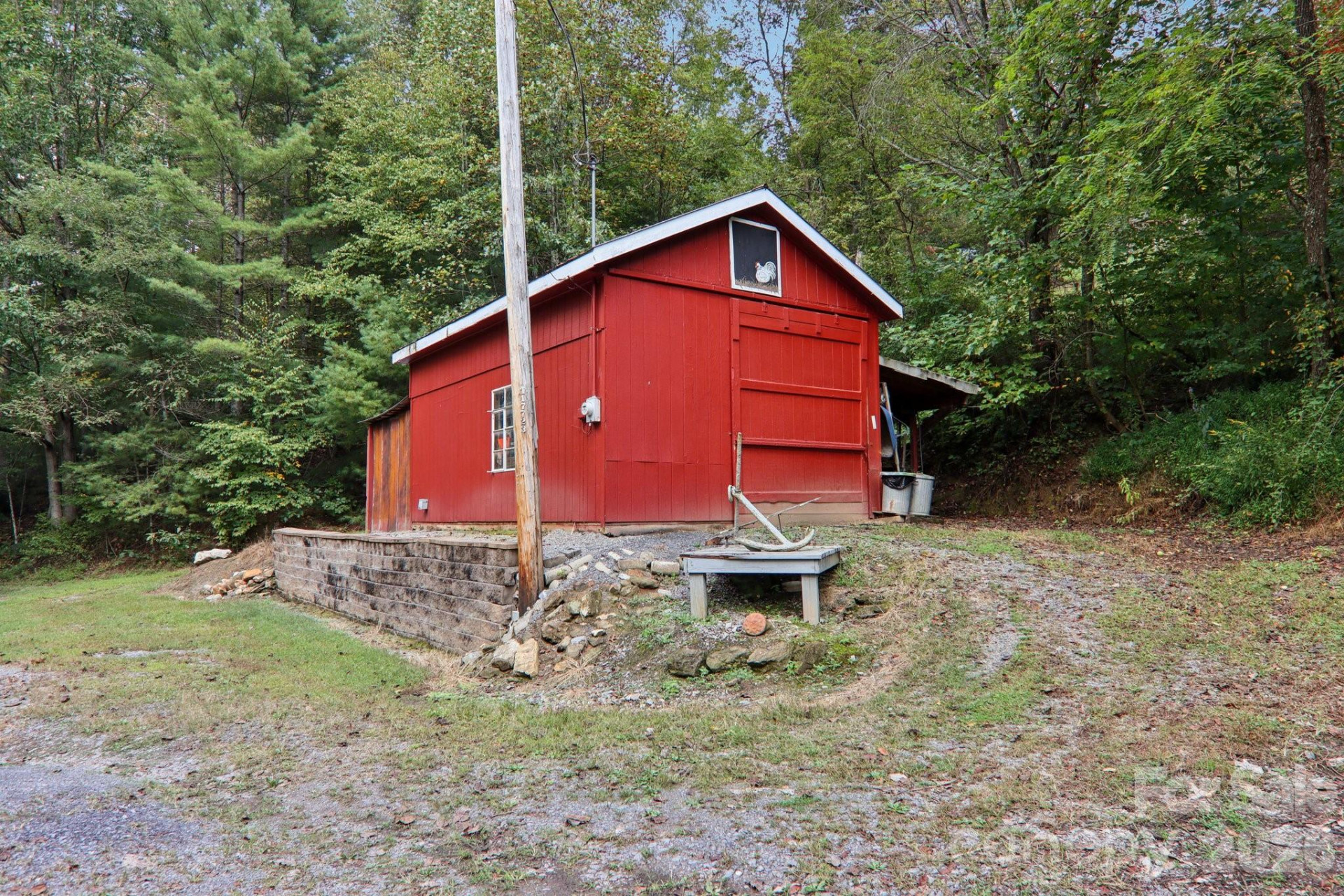 237 Handsome Drive - Photo 32