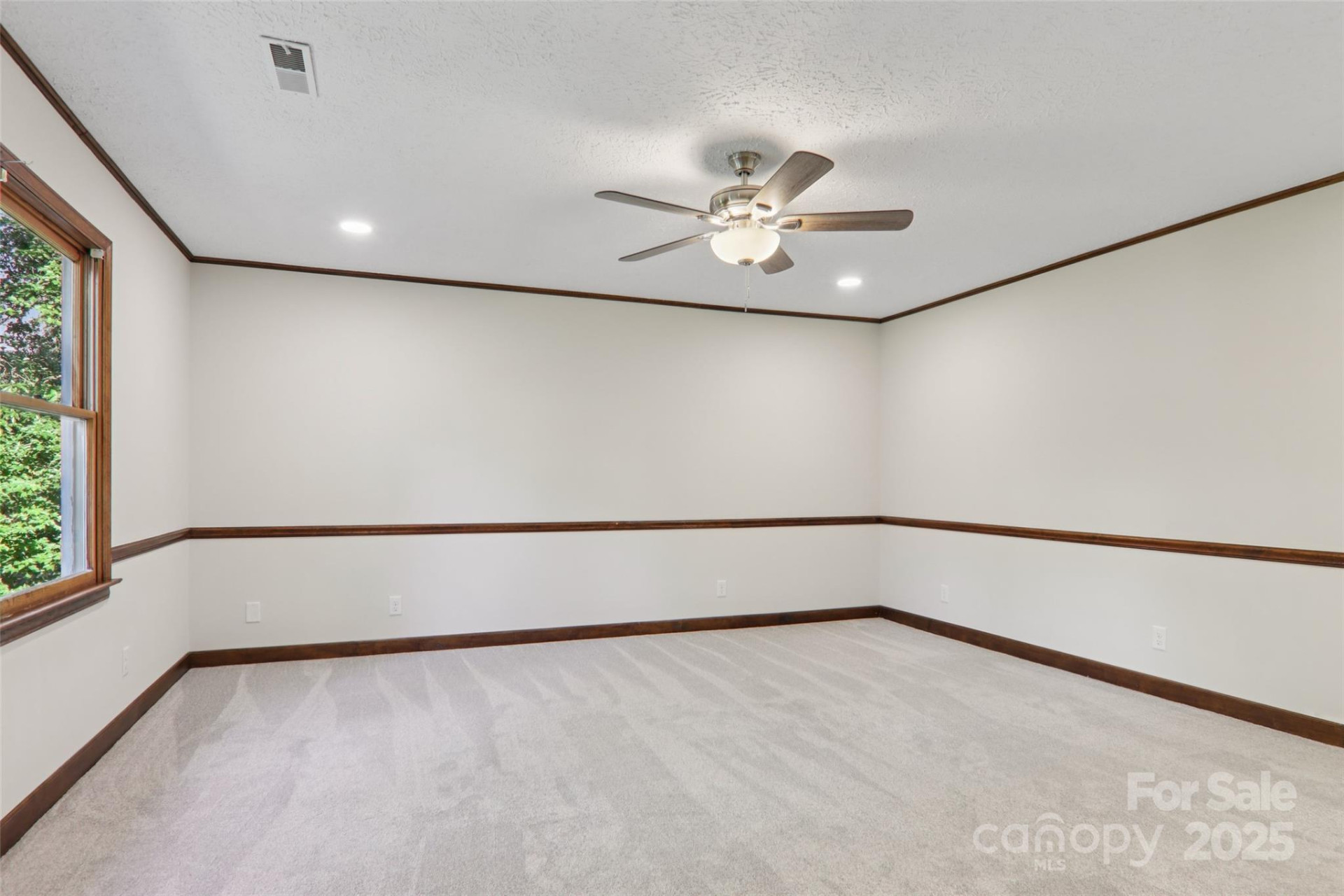 5 Timothy Lane - Photo 32