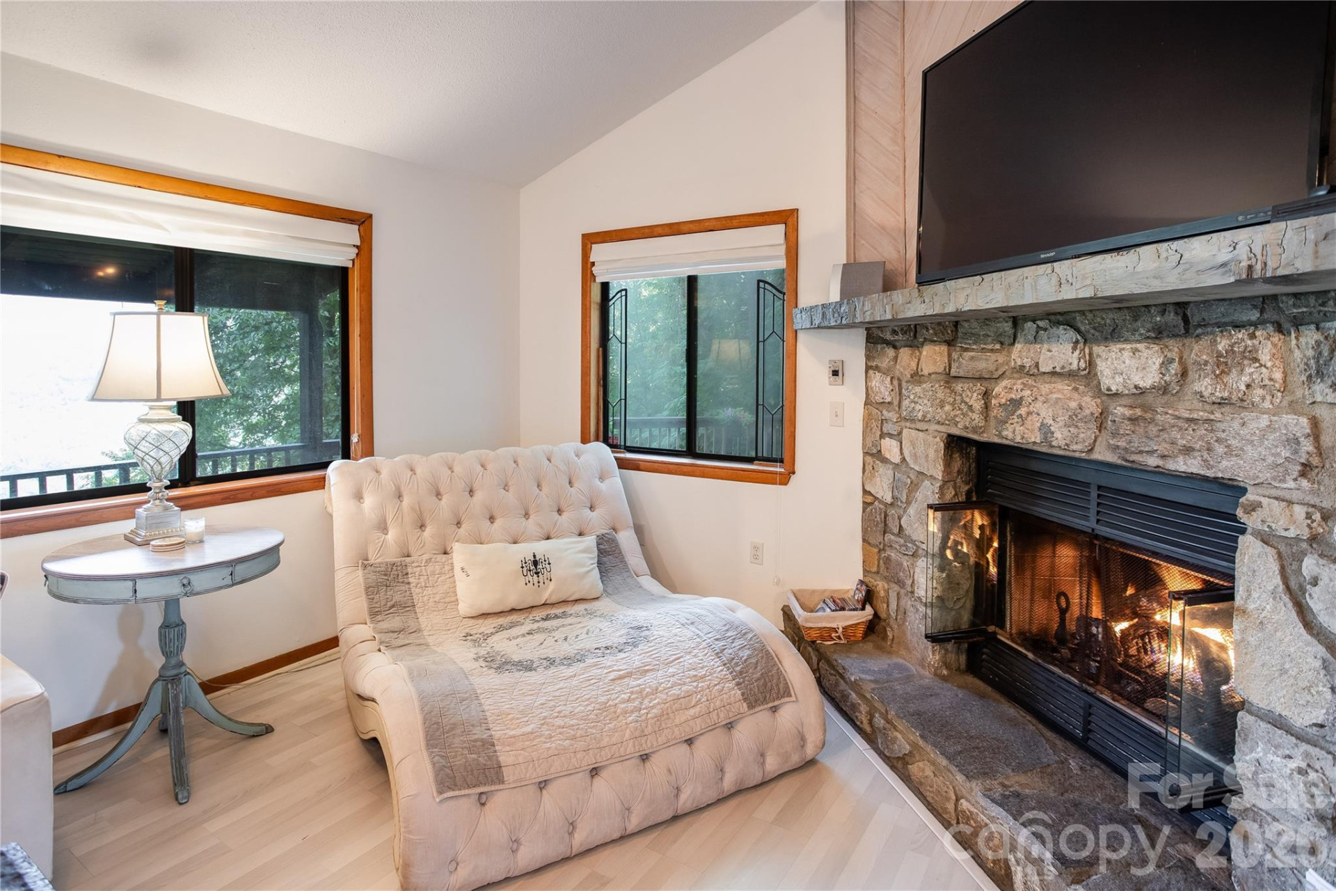 100 Chipmunk Lane - Photo 4