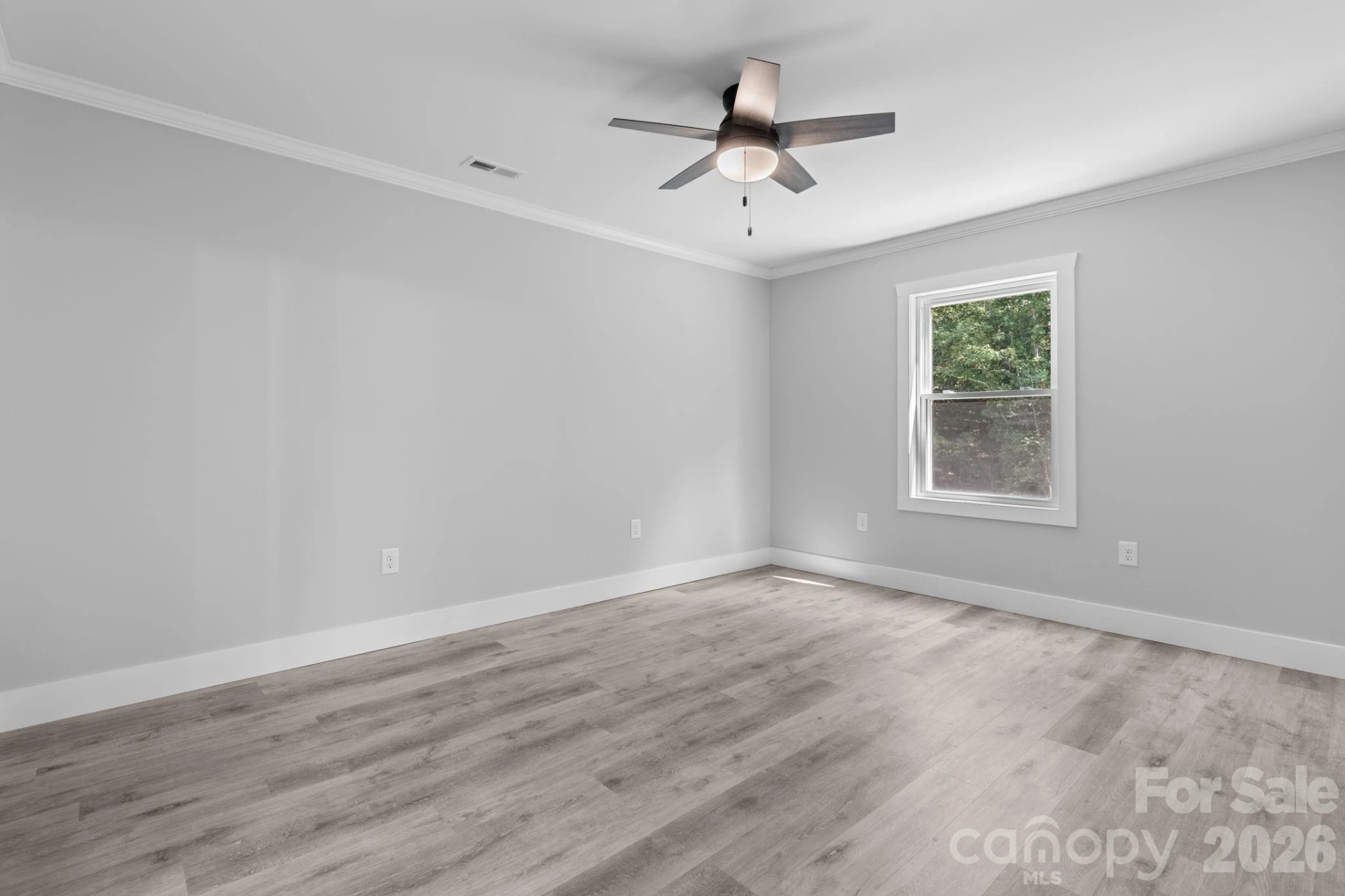 2366 Paradise Harbor Drive - Photo 32