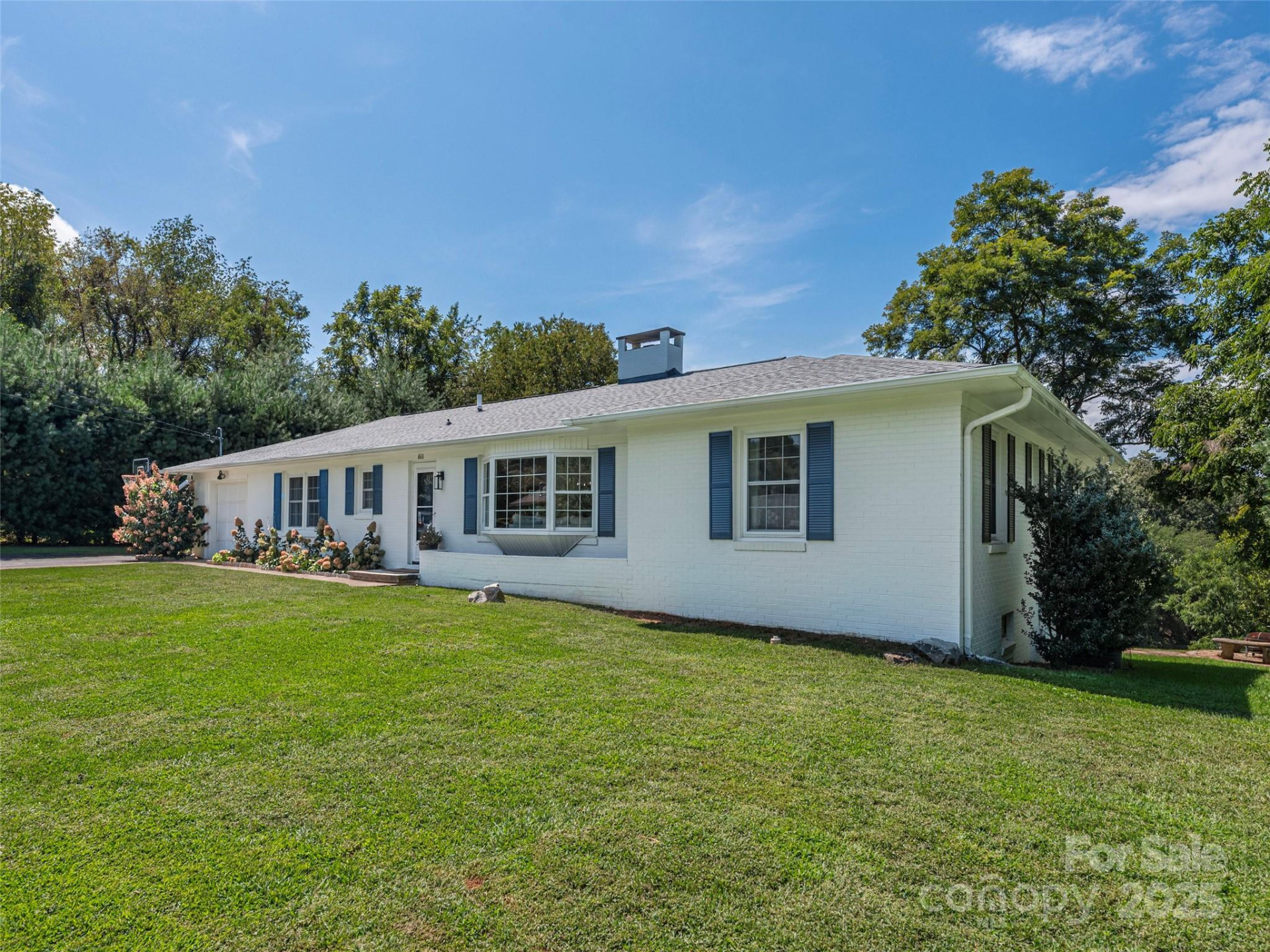 868 Mulberry Street - Photo 2