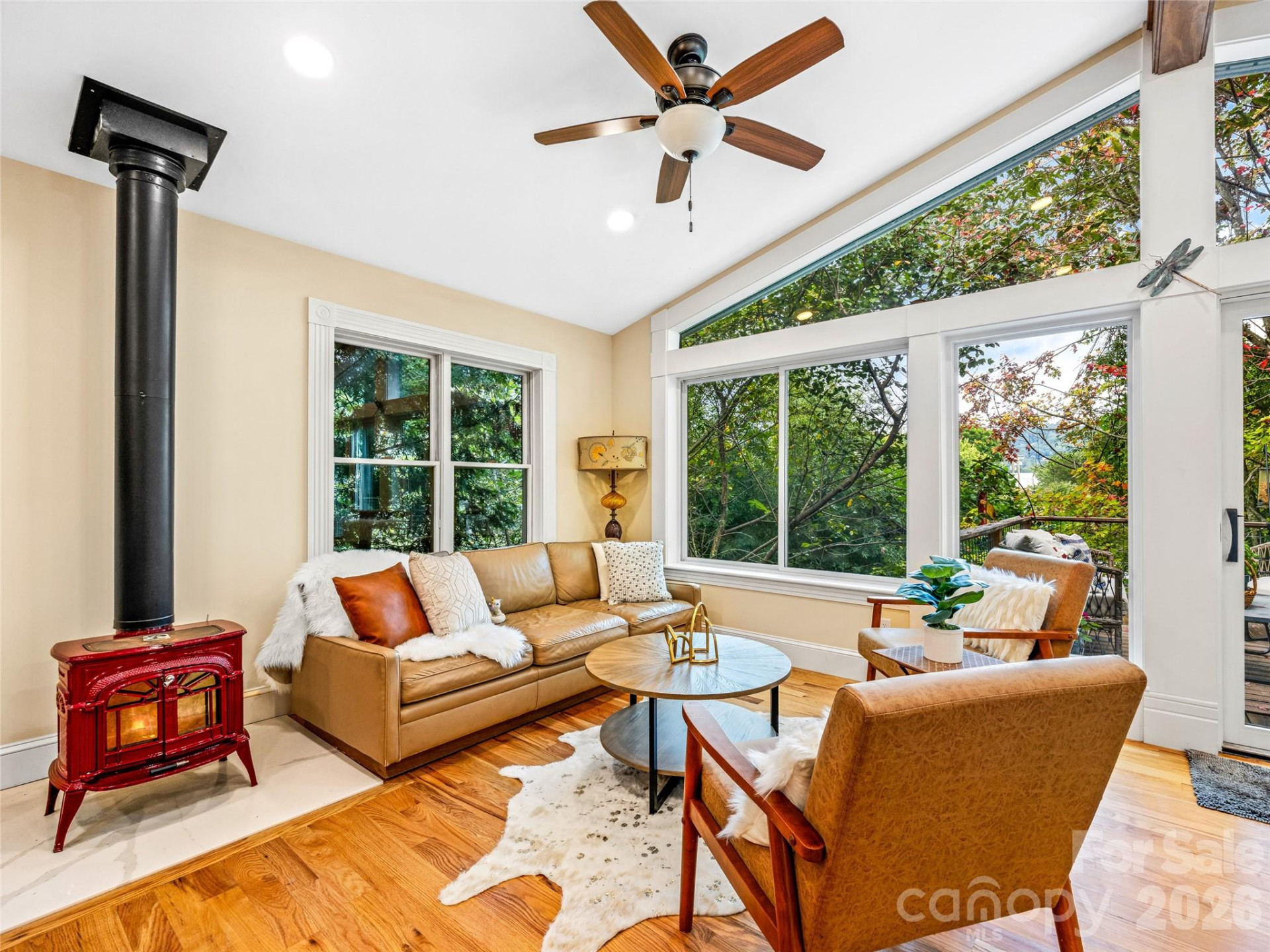 138 French Broad Avenue - Photo 11