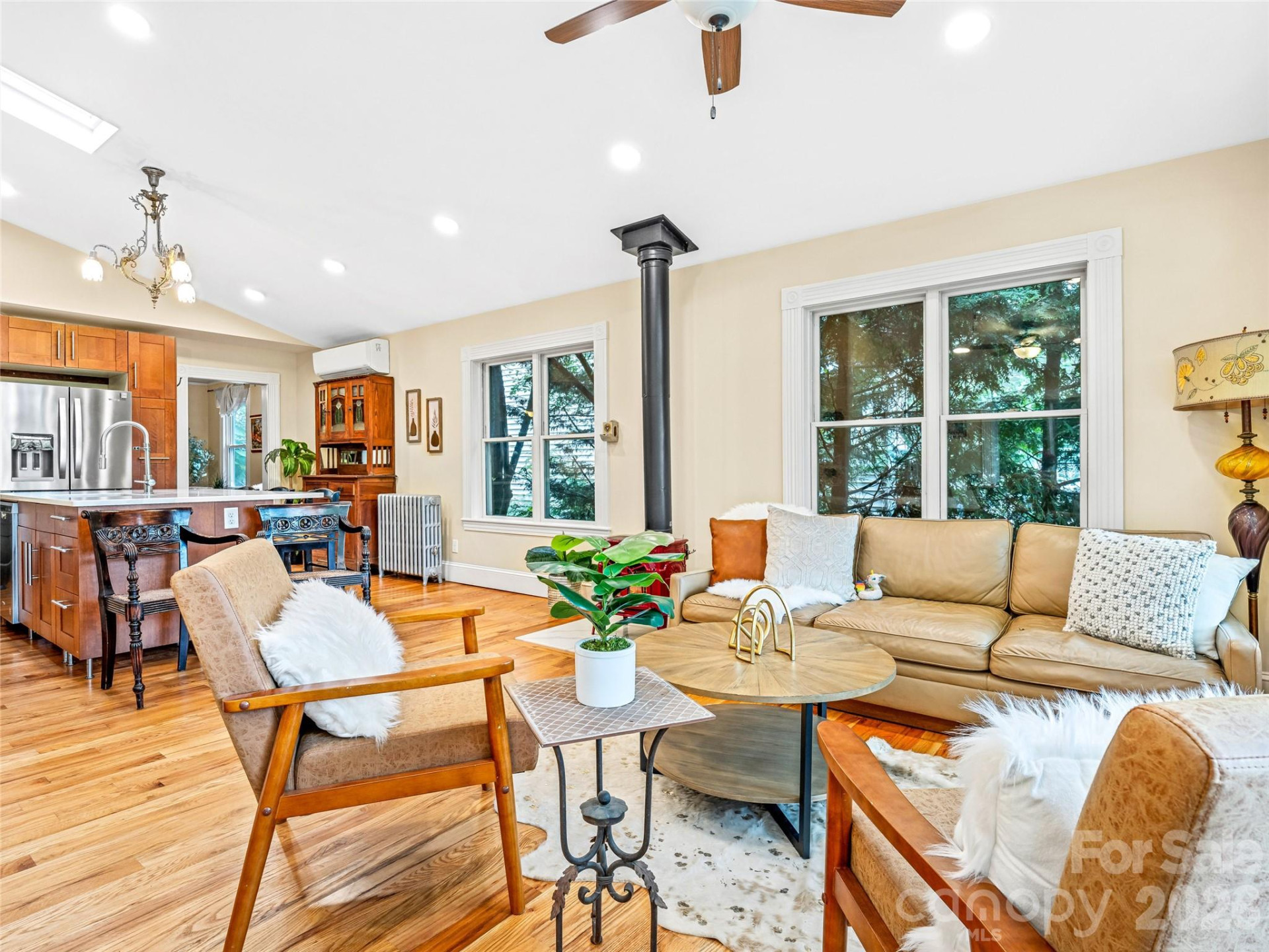 138 French Broad Avenue - Photo 12