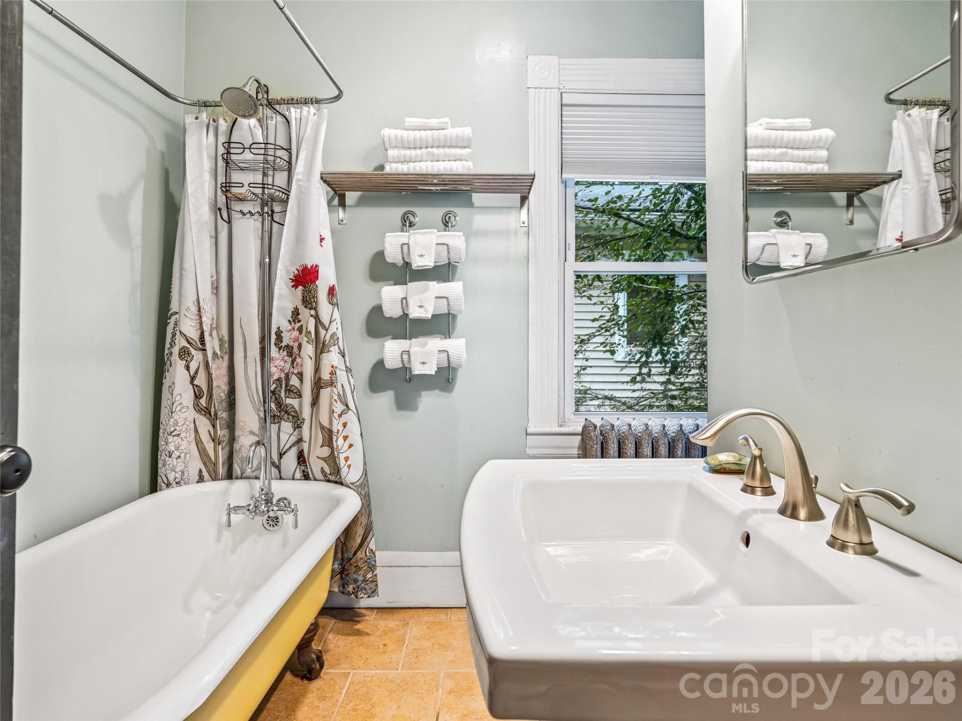 138 French Broad Avenue - Photo 18