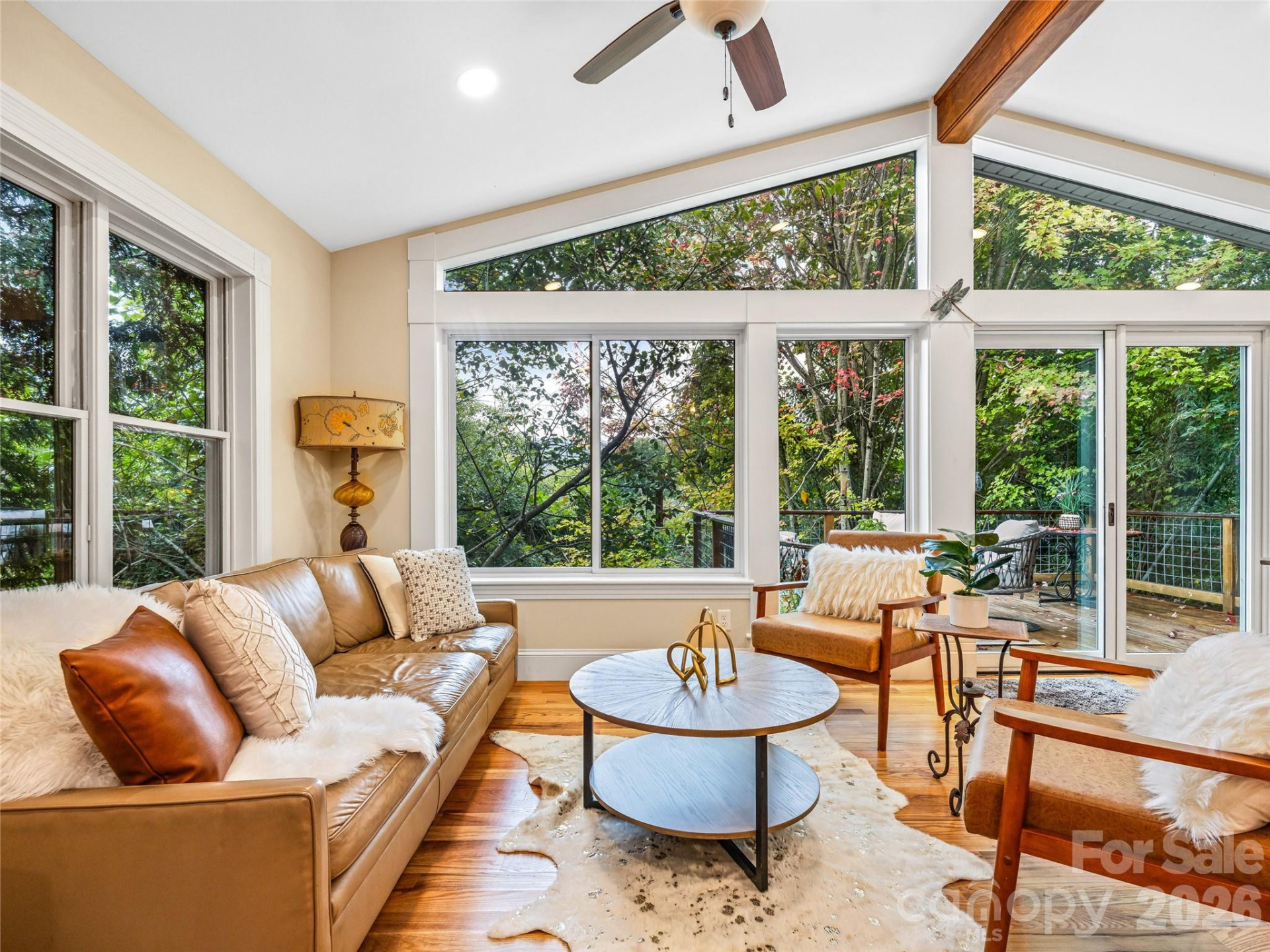 138 French Broad Avenue - Photo 3