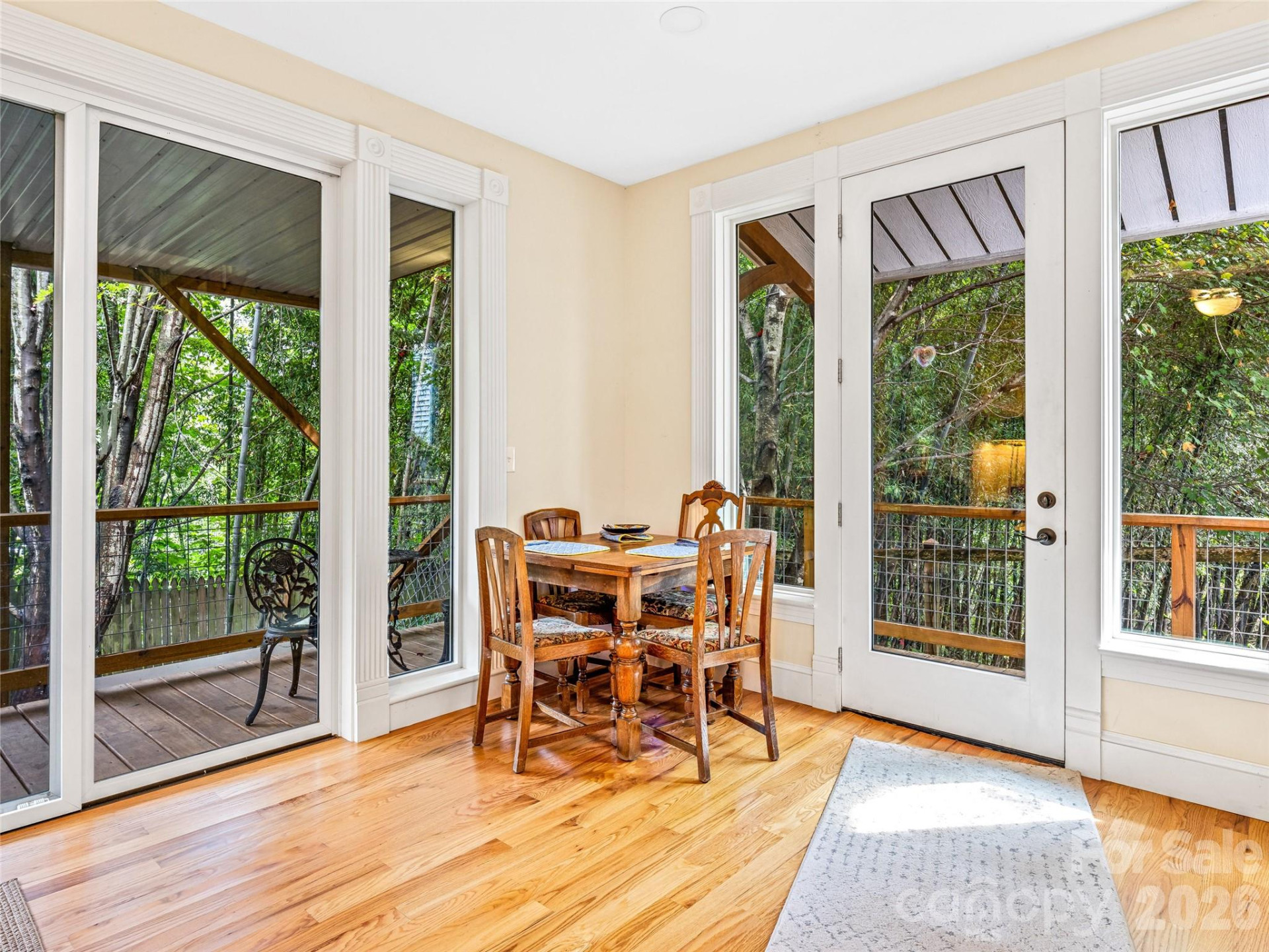 138 French Broad Avenue - Photo 24