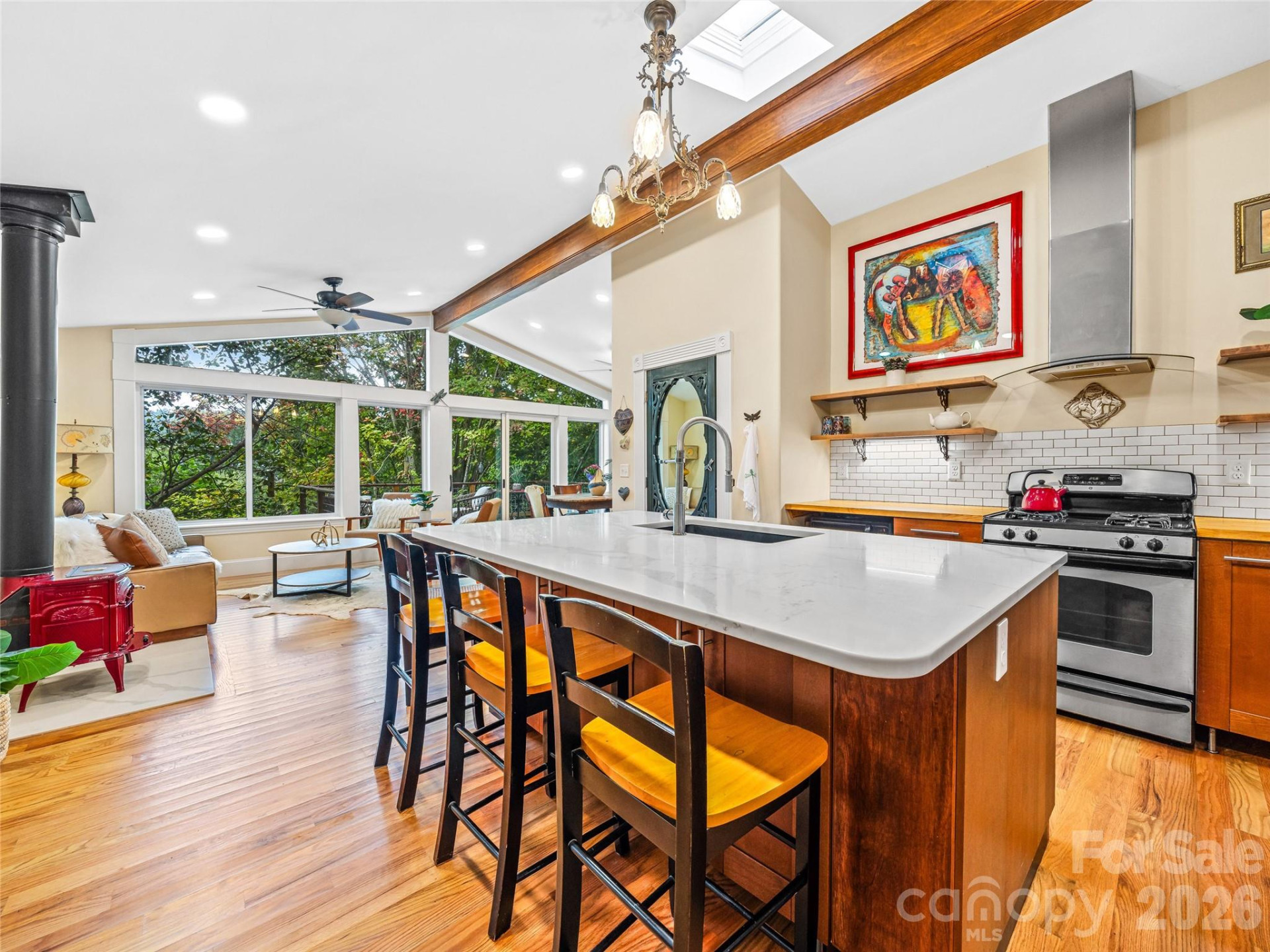 138 French Broad Avenue - Photo 5