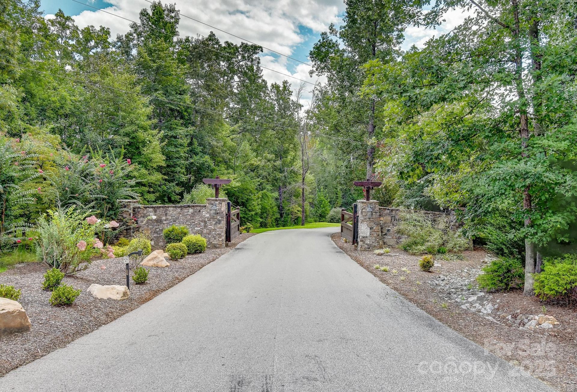 131 West Point Drive - Photo 13