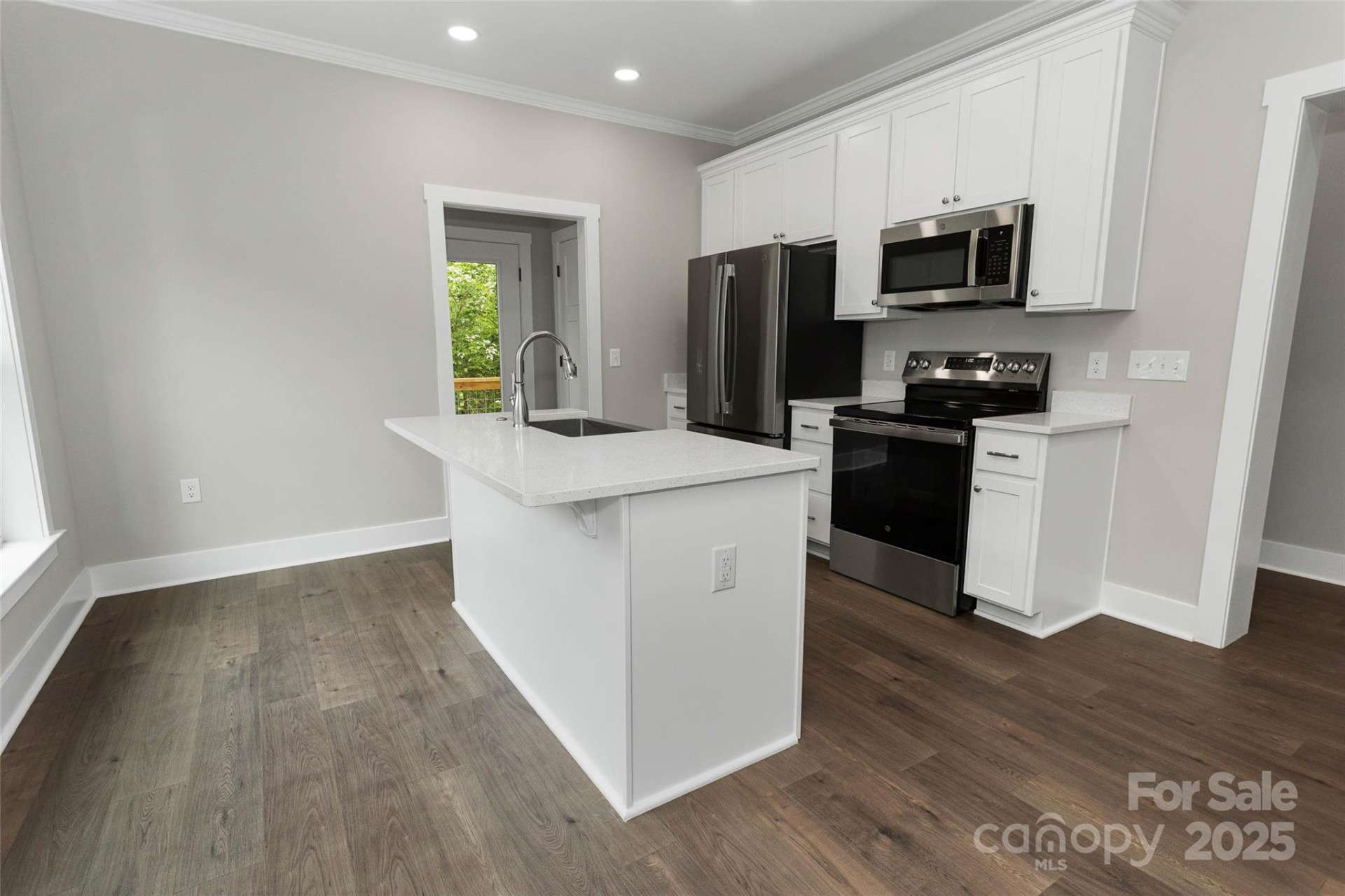 124 Orchard Street - Photo 7