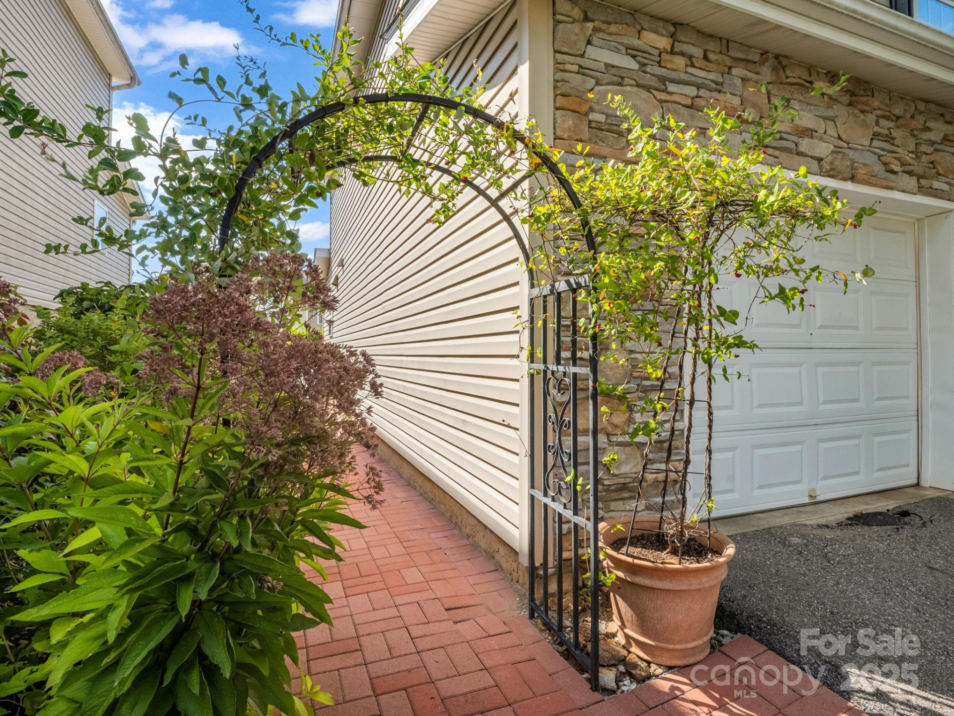 105 Loch Haven Road - Photo 24