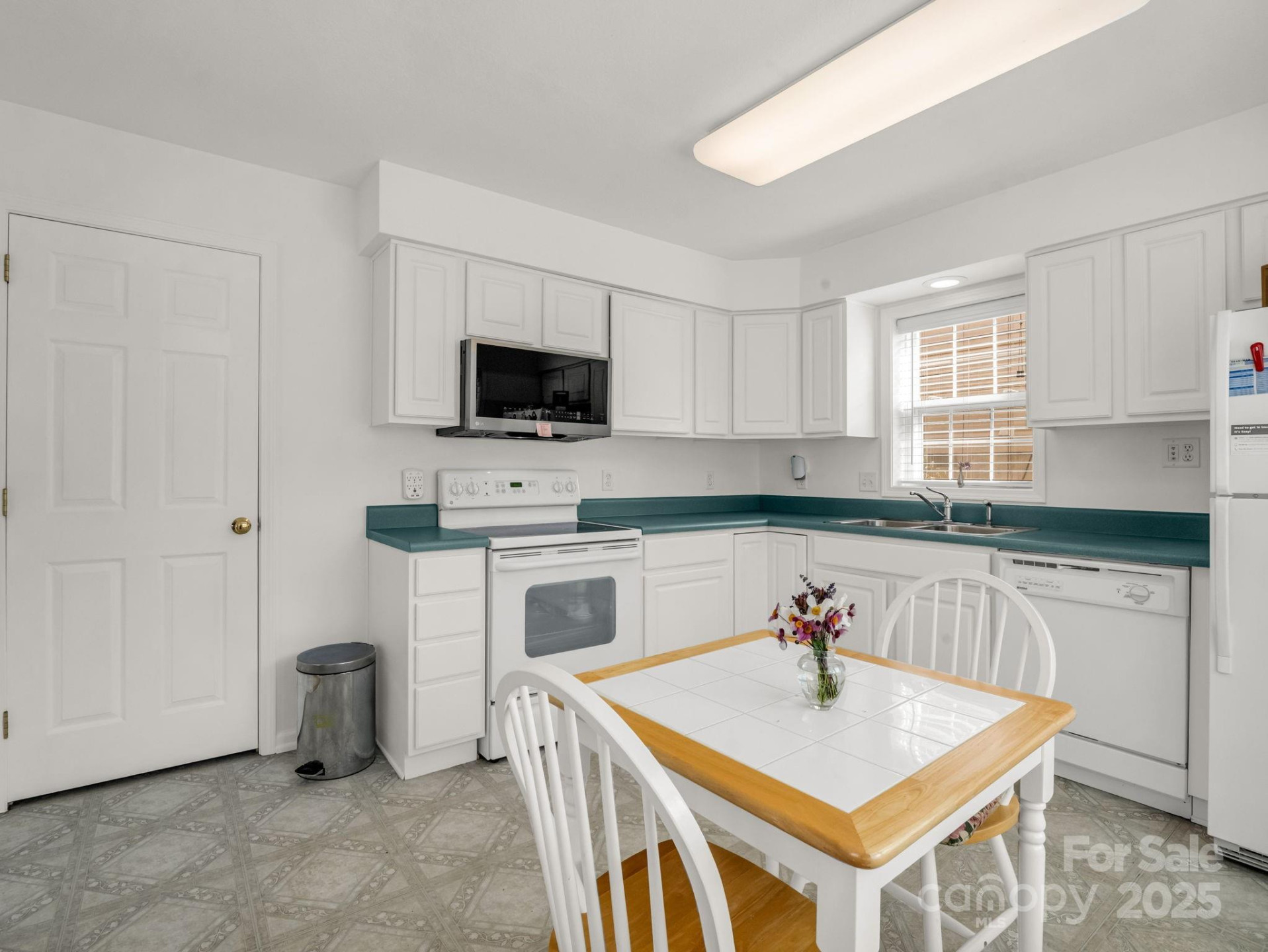 105 Loch Haven Road - Photo 7