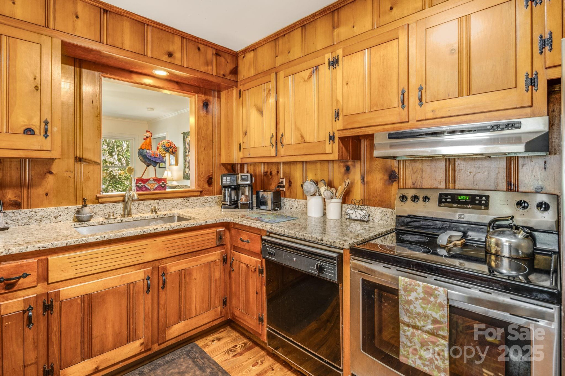 371 Kinross Drive - Photo 14