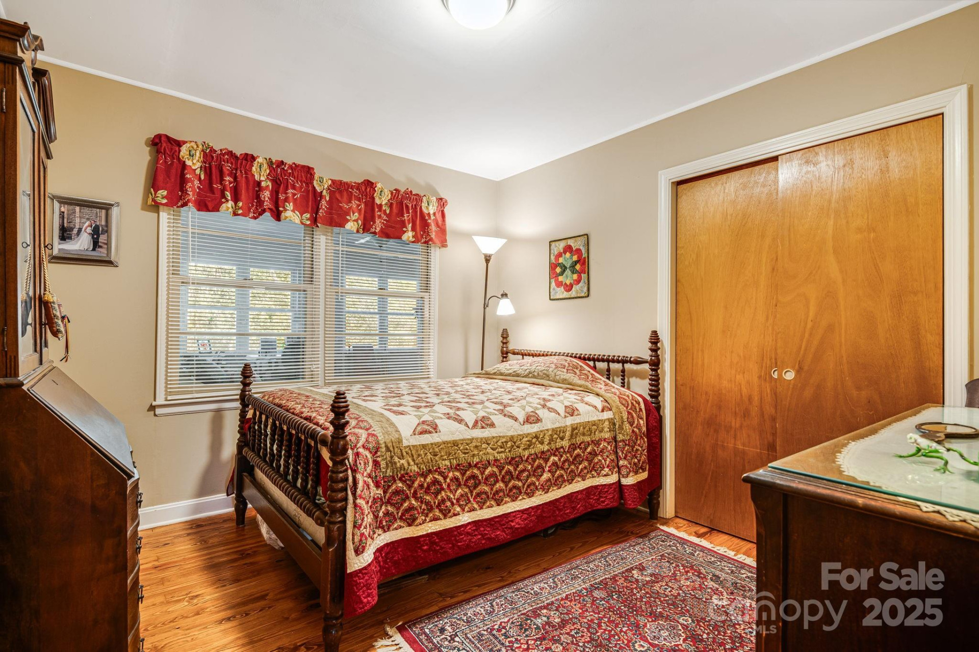 371 Kinross Drive - Photo 18