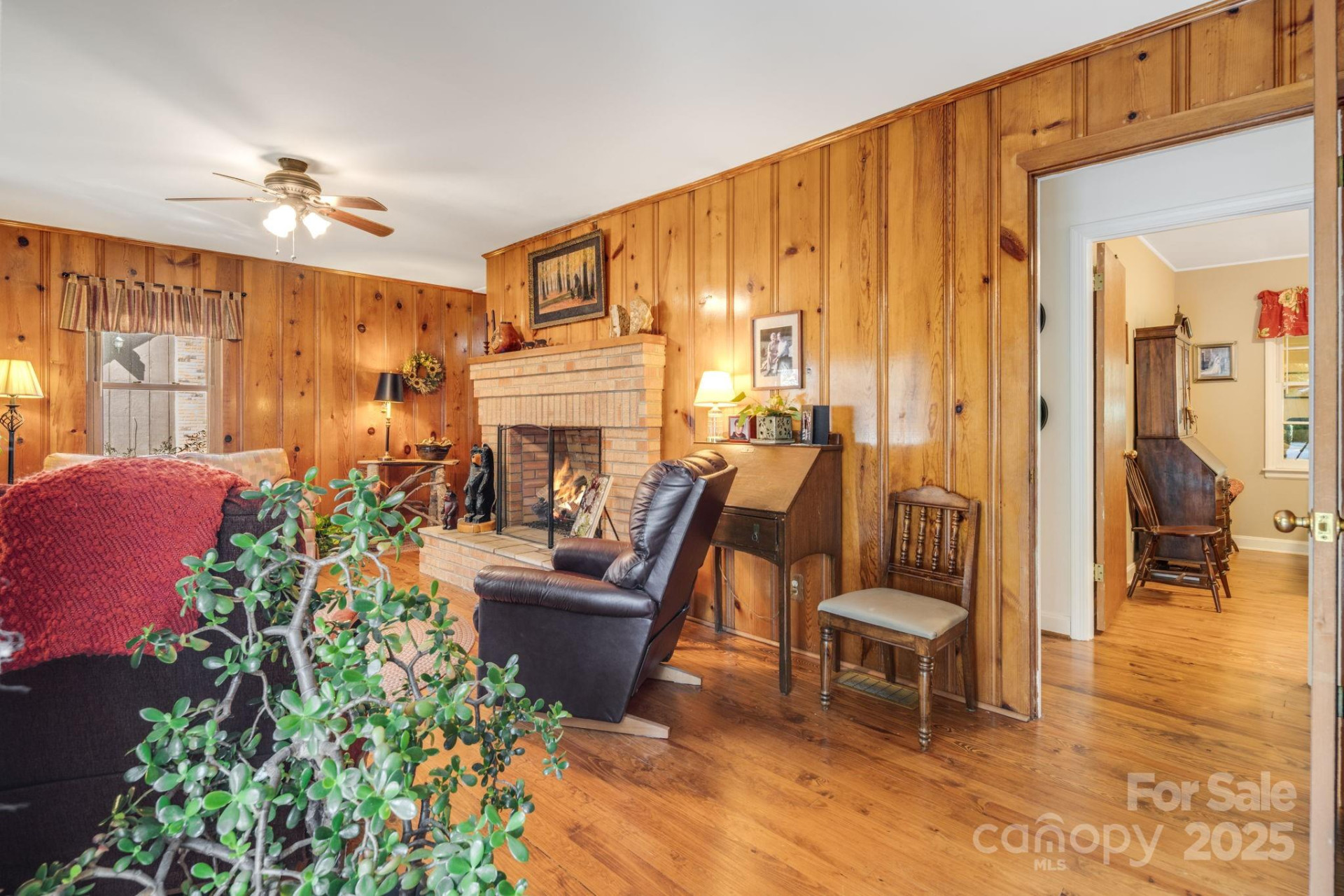 371 Kinross Drive - Photo 5