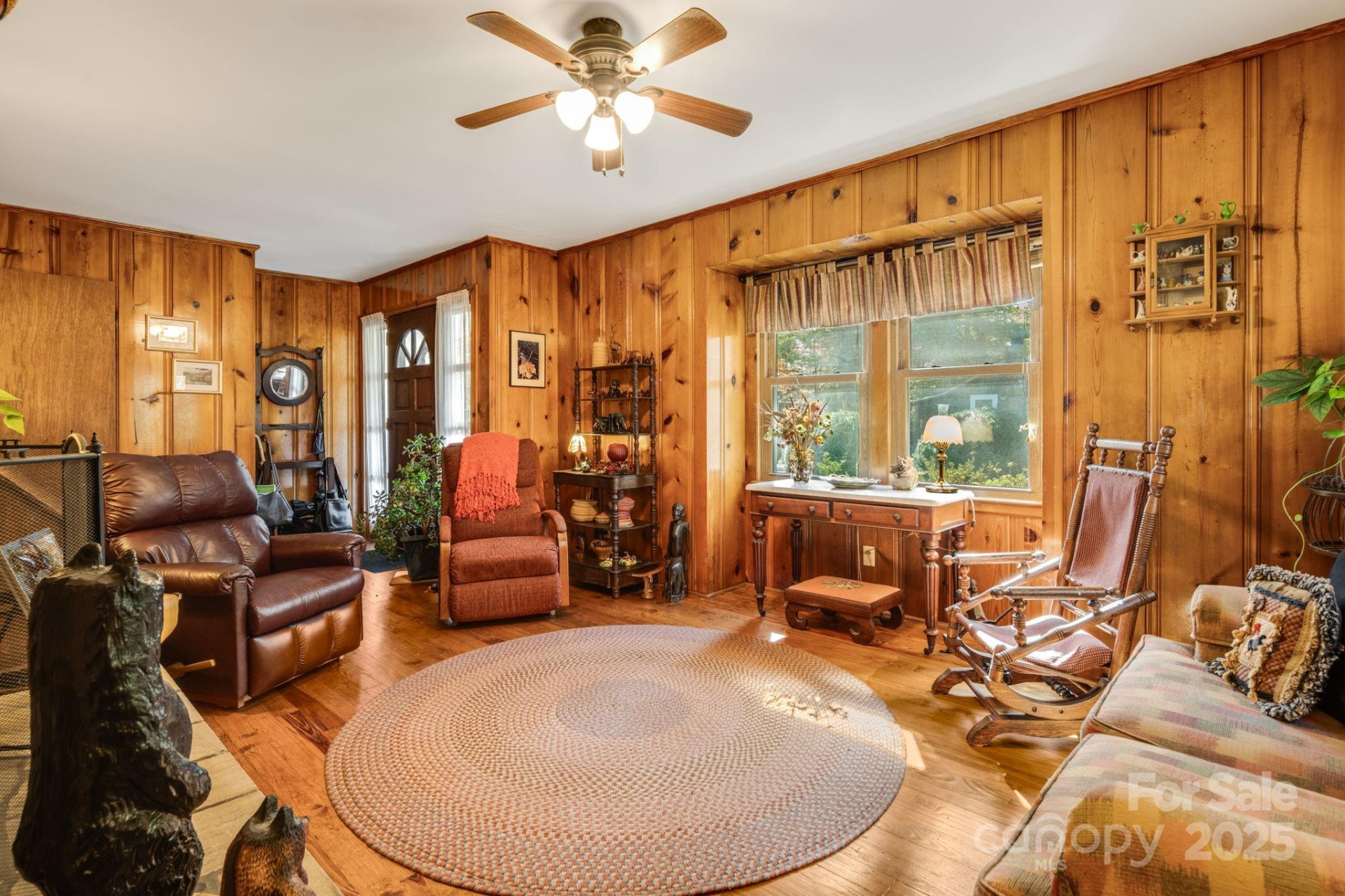 371 Kinross Drive - Photo 7