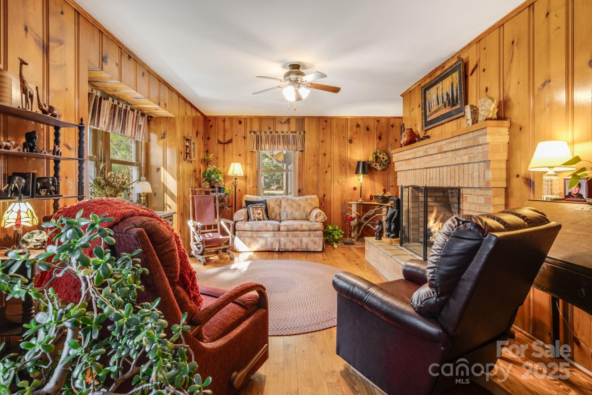 371 Kinross Drive - Photo 8