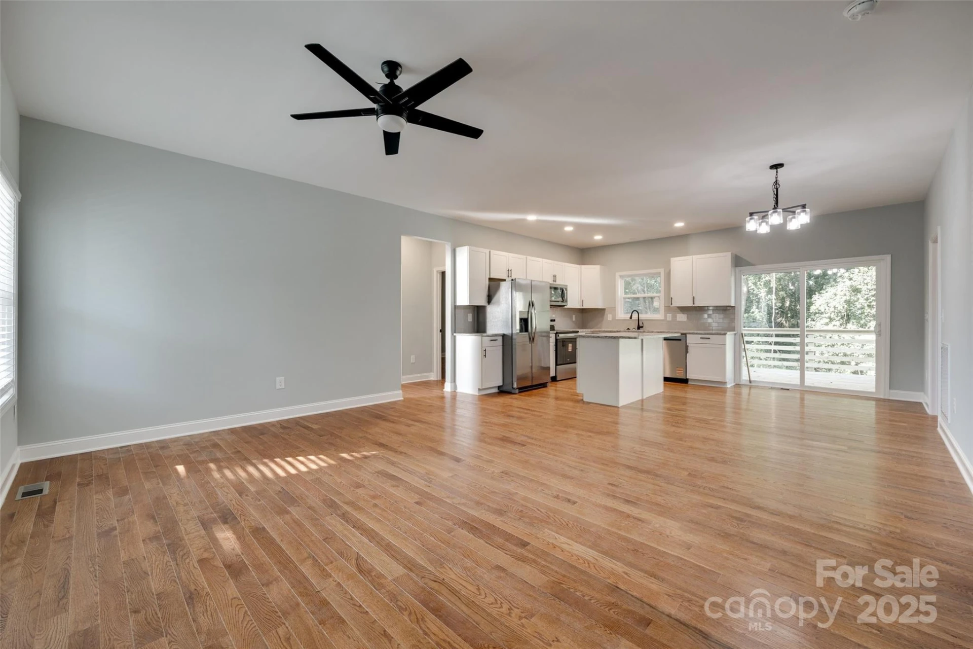 155 Williams Street - Photo 4