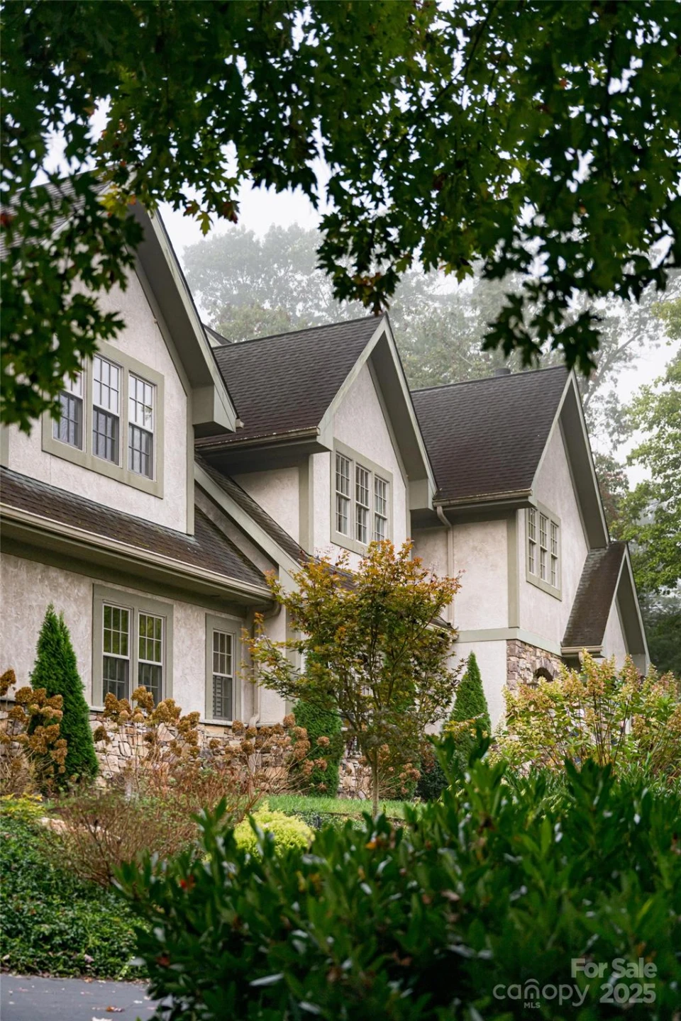 53 Cedar Hill Drive - Photo 2